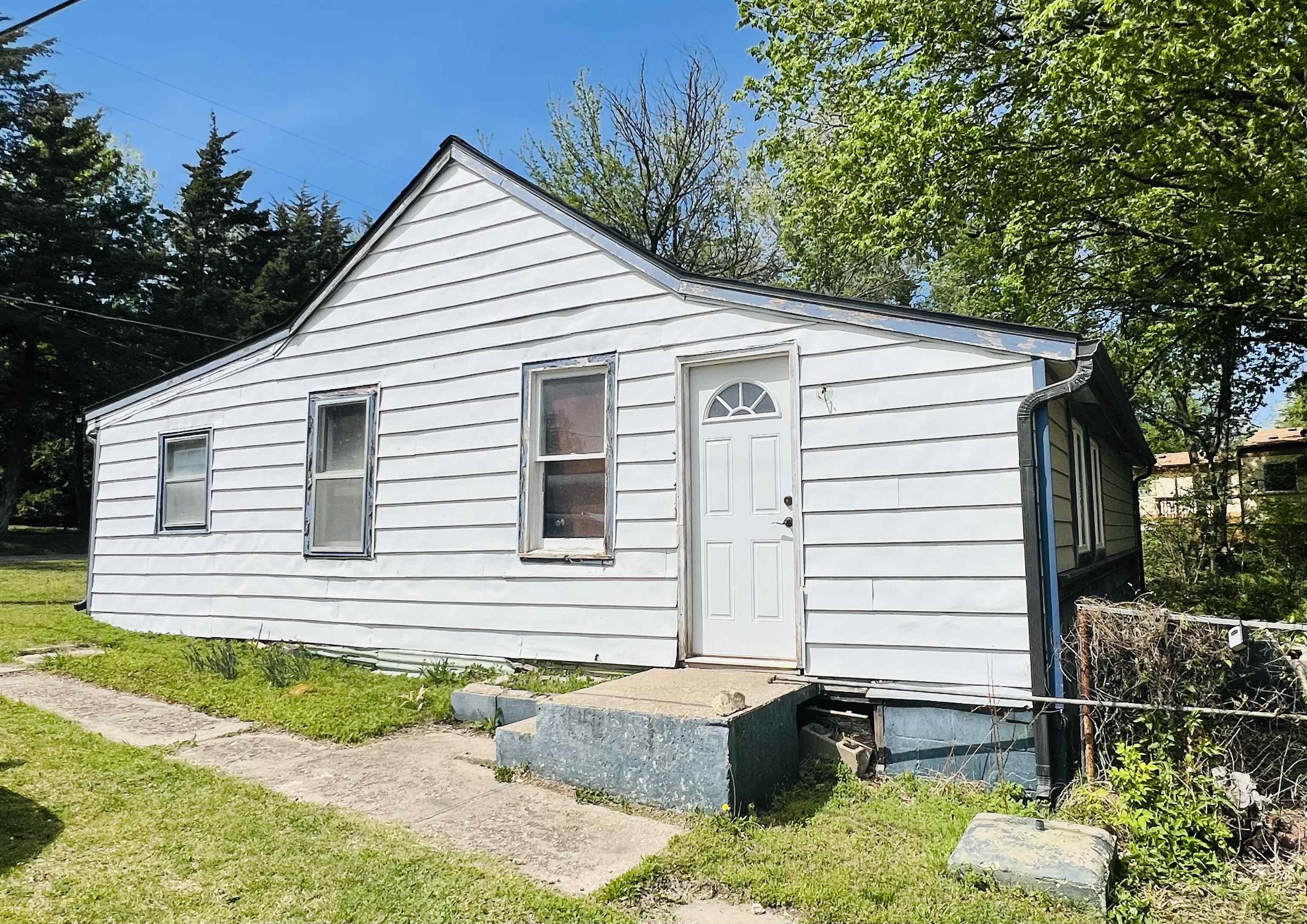 6 Cherry Str. Property Photo