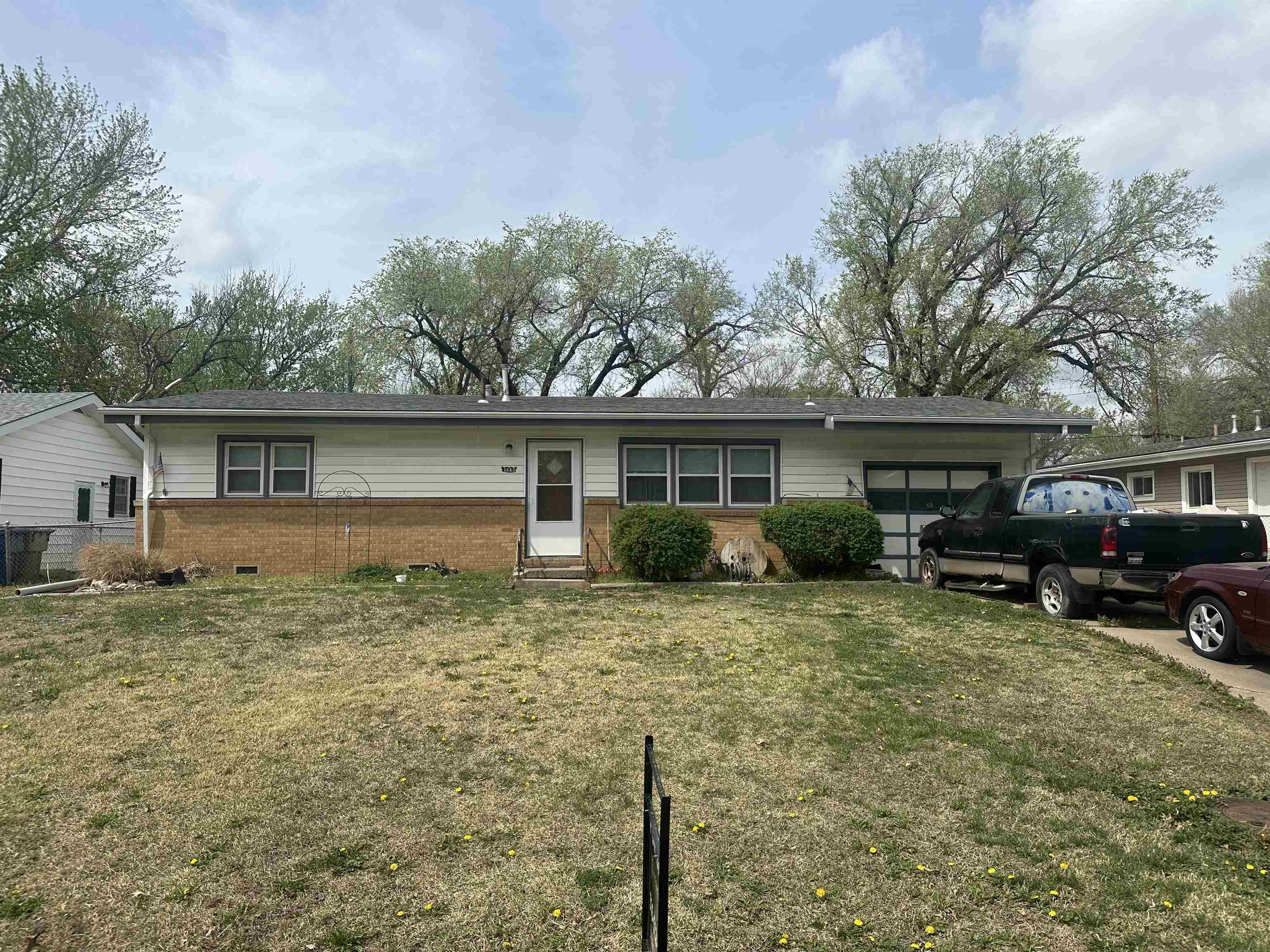 1433 N Kokomo Ave Property Photo 1