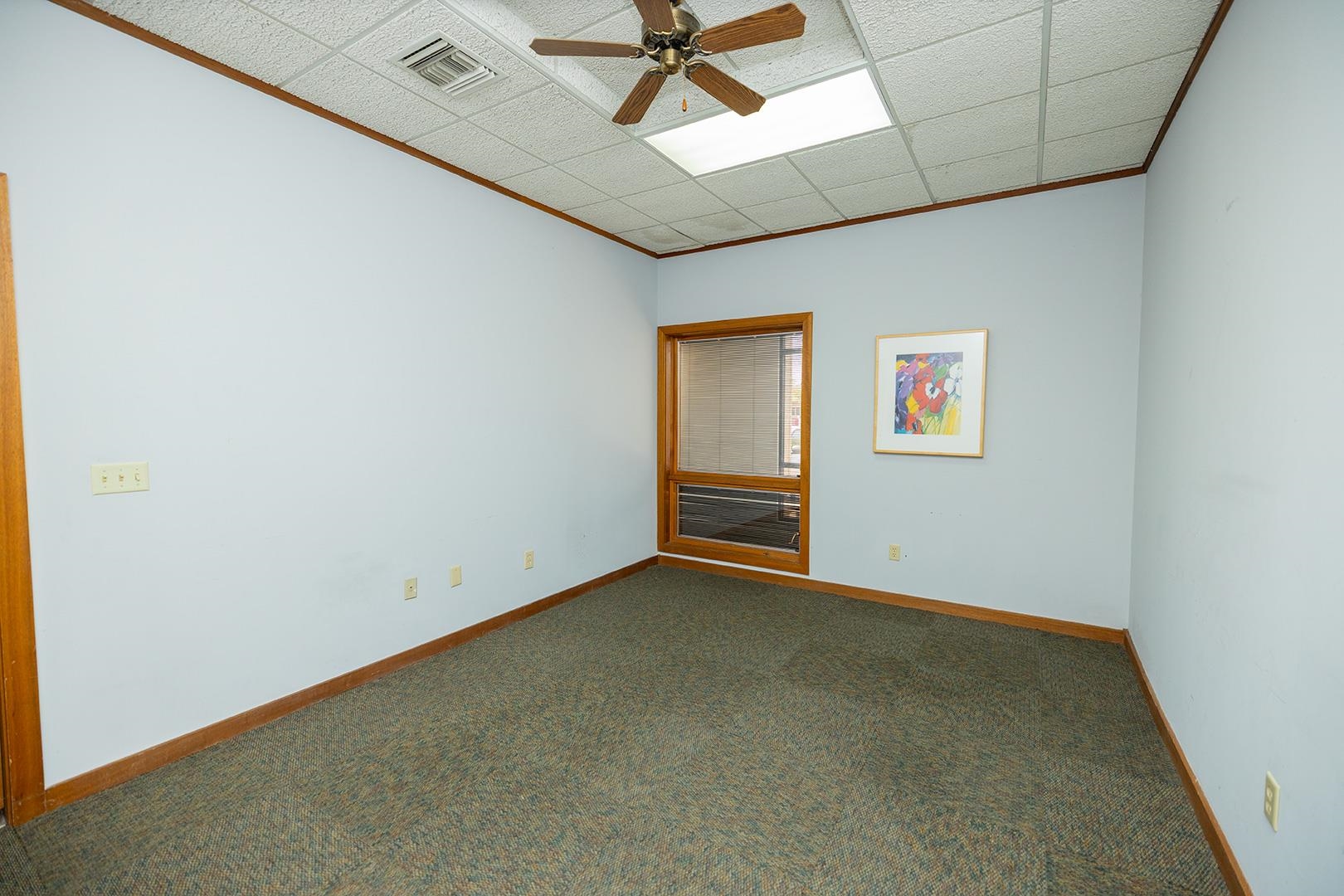 1020 N Main Property Photo 11