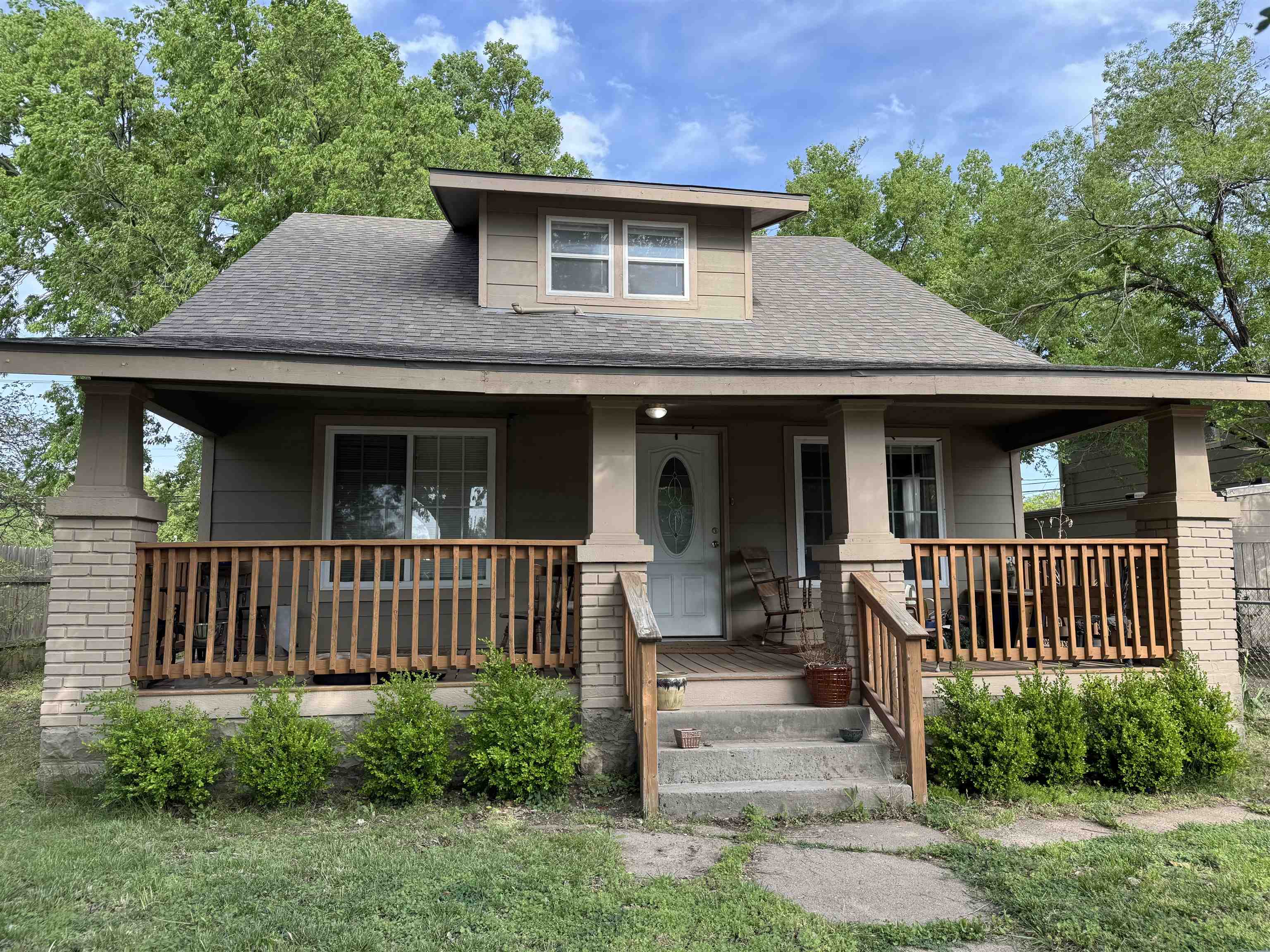 2508 N Arkansas Ave Property Photo