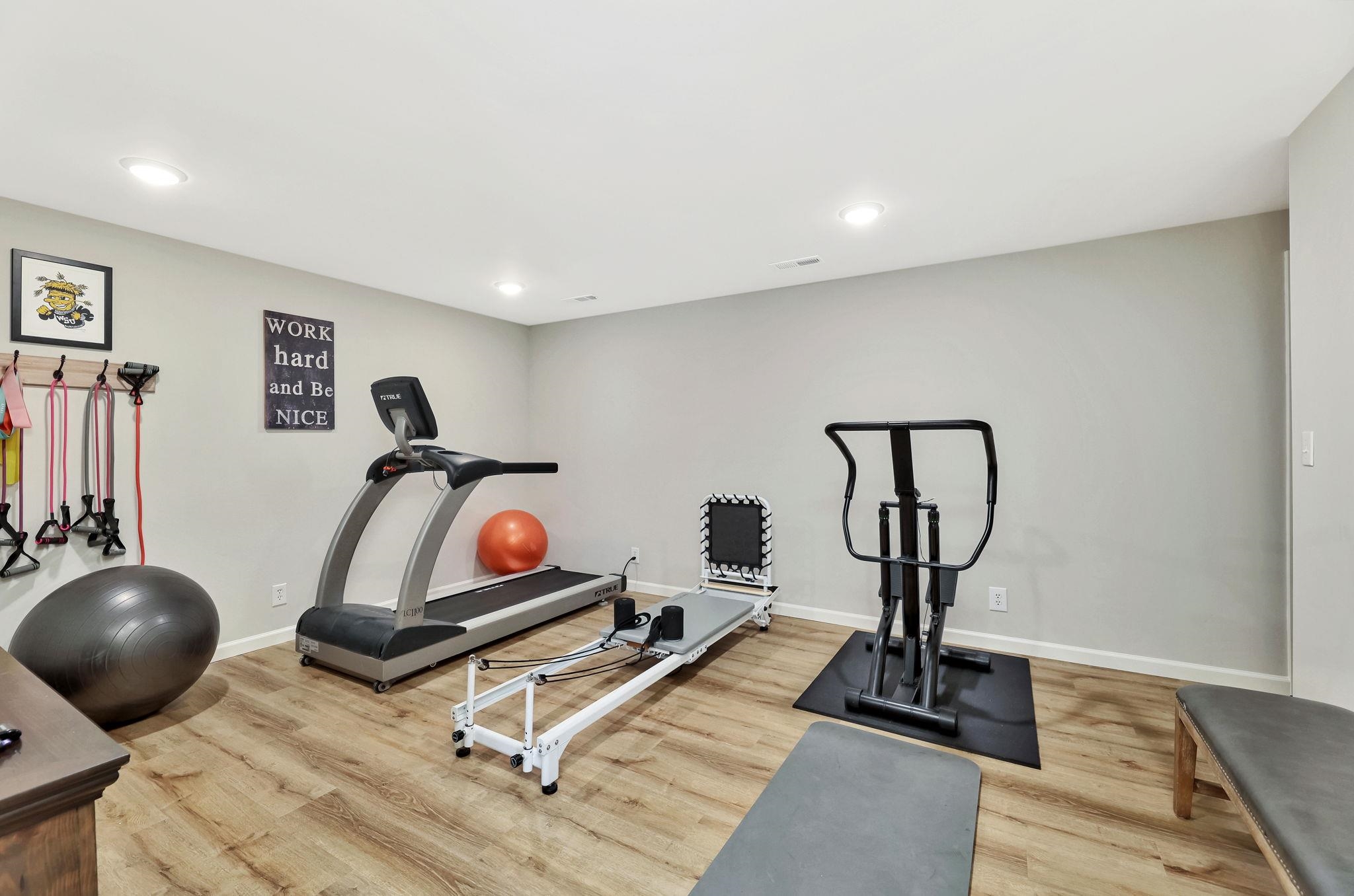 1440 N Gatewood St. #37 Property Photo 34