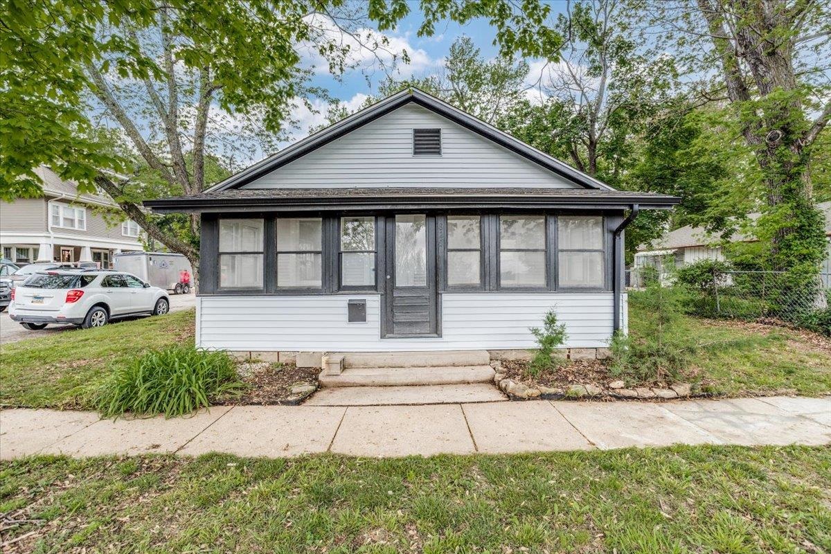 823 S Star St Property Photo 1