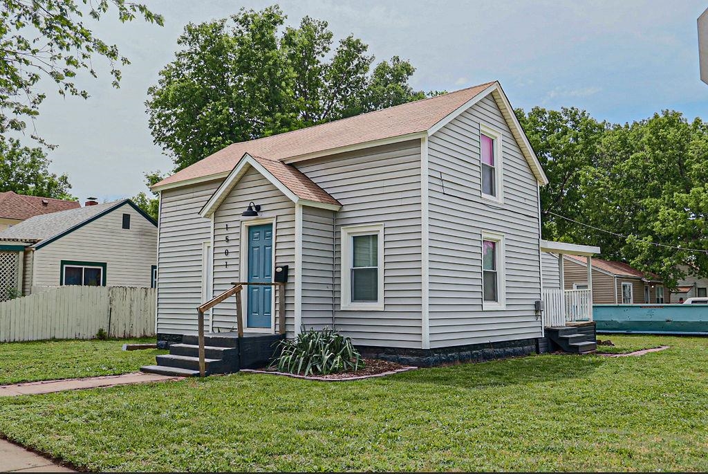 1501 S Pattie St Property Photo