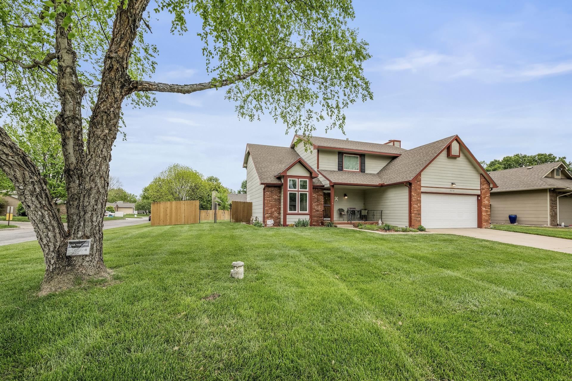7854 W Westlawn Ct Property Photo 1
