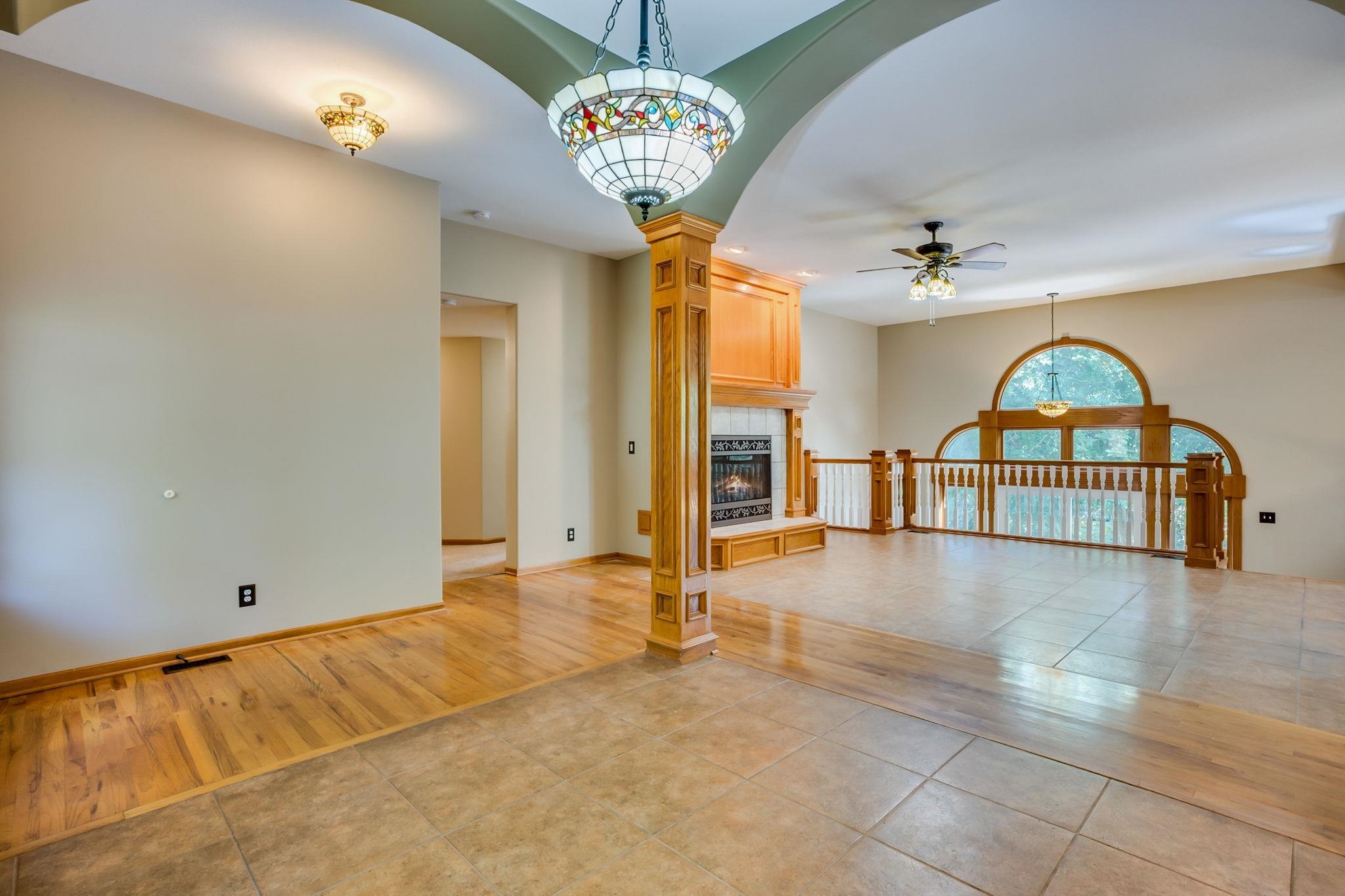 1217 N Hickory Creek Ct Property Photo 9