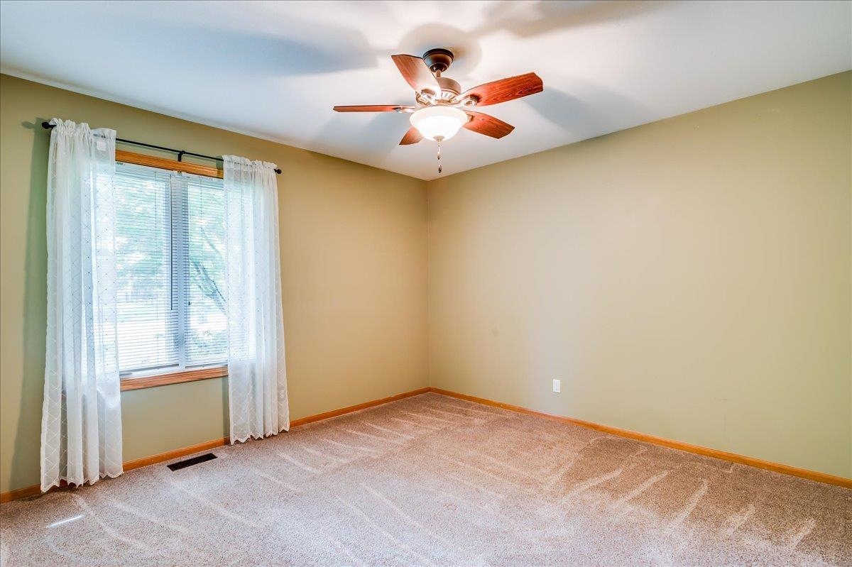 1217 N Hickory Creek Ct Property Photo 17