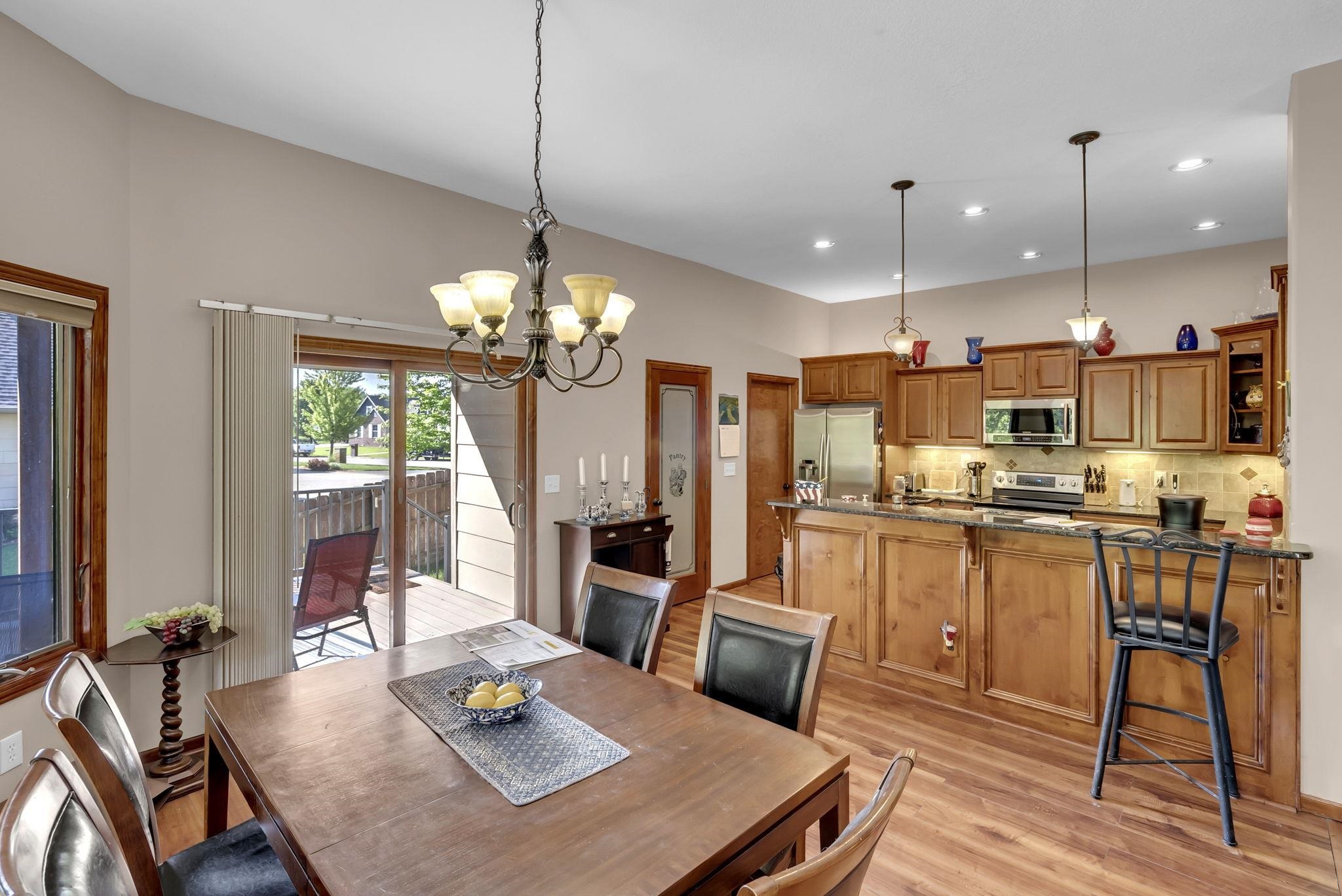 316 E Timber Creek Property Photo 8