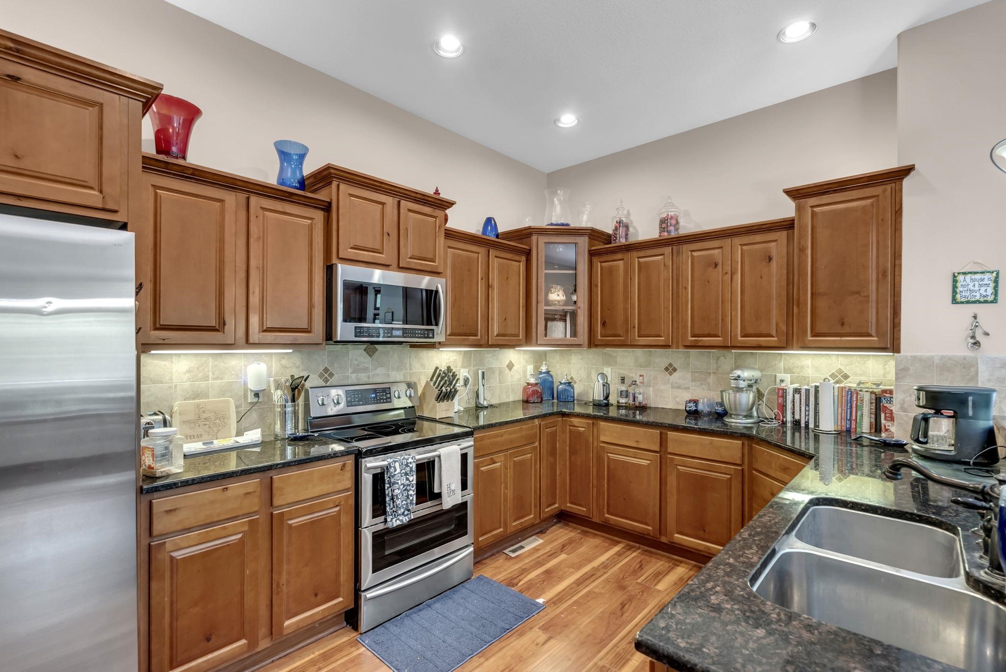 316 E Timber Creek Property Photo 10