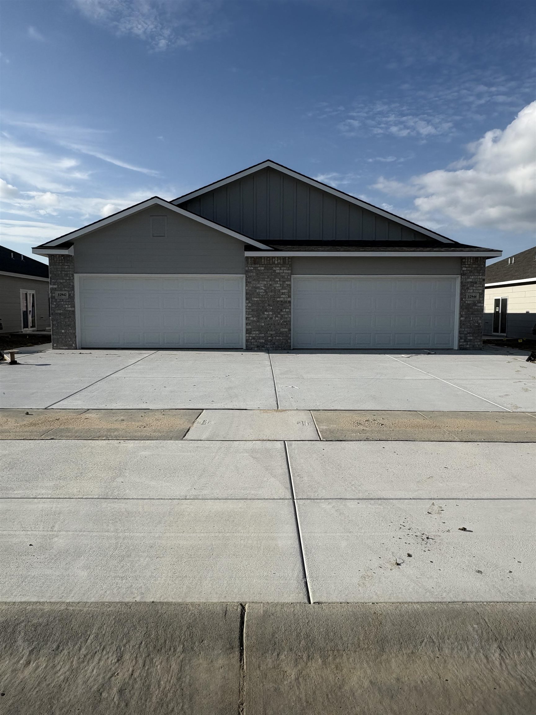 12942-12944 E Blake St Property Photo 1