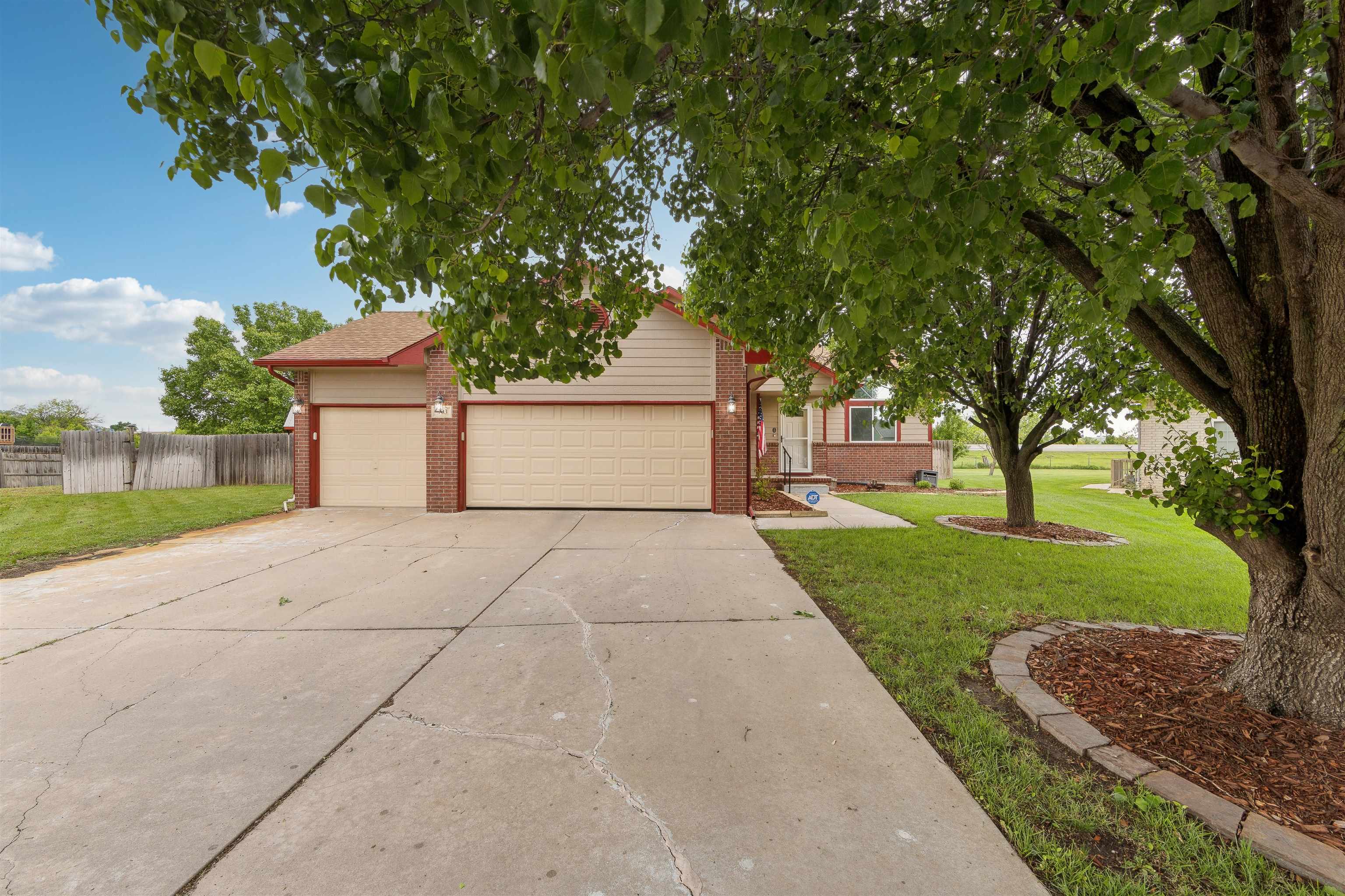 Picture of 703 S Todd Cir