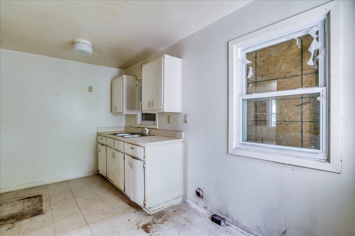 1721 N Estelle Ave Property Photo 4