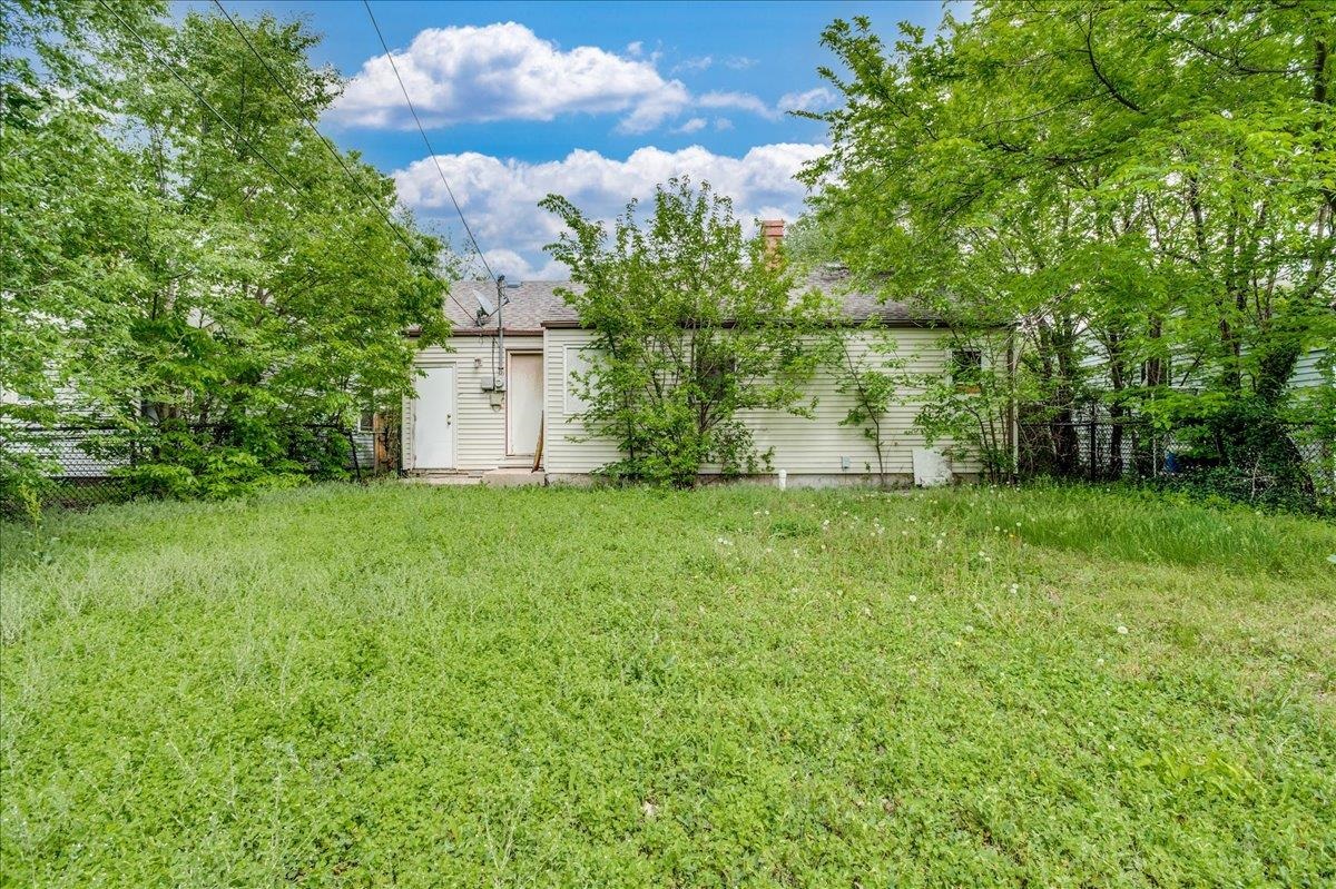 1721 N Estelle Ave Property Photo 10