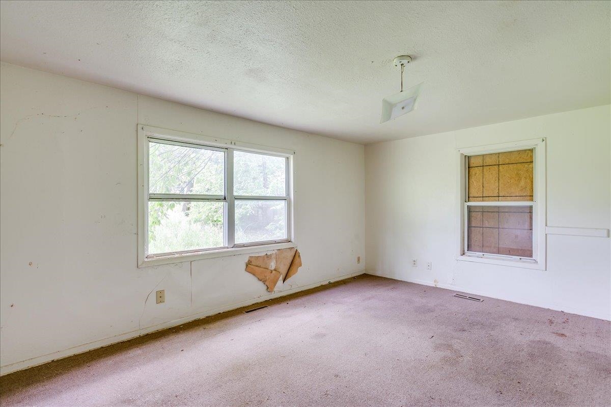 2611 N Shadybrook Ln Property Photo 8