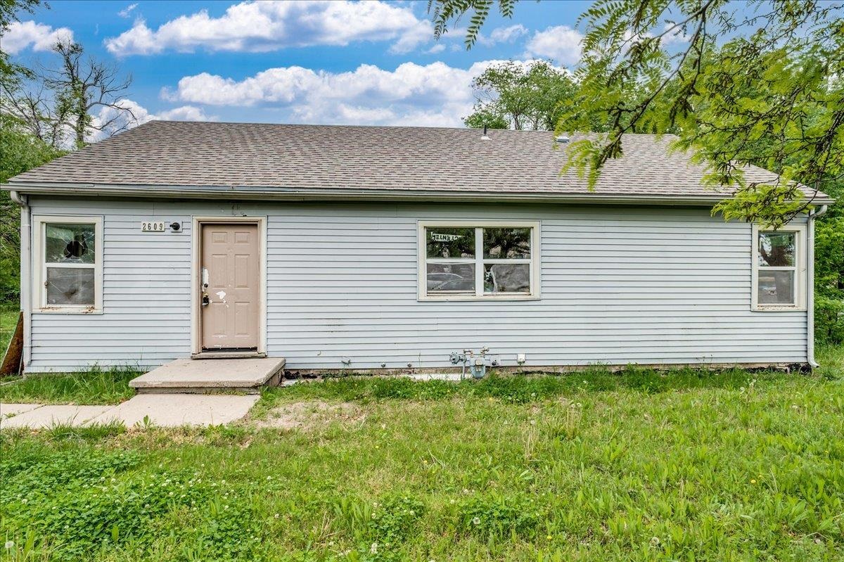 2609 E Stadium Dr Property Photo 1
