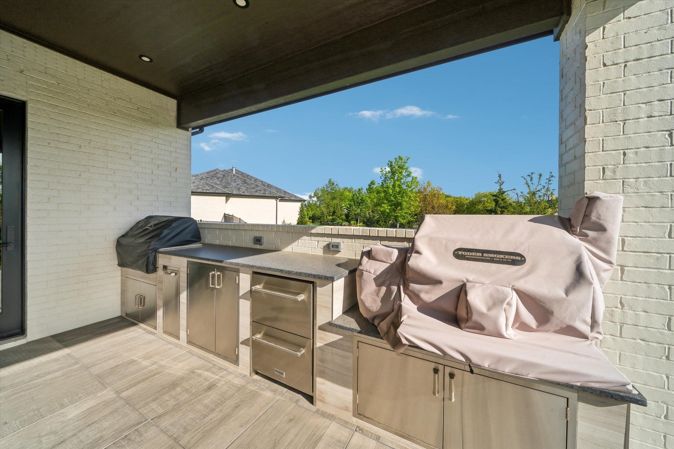10924 E Steeplechase Ct Property Photo 30