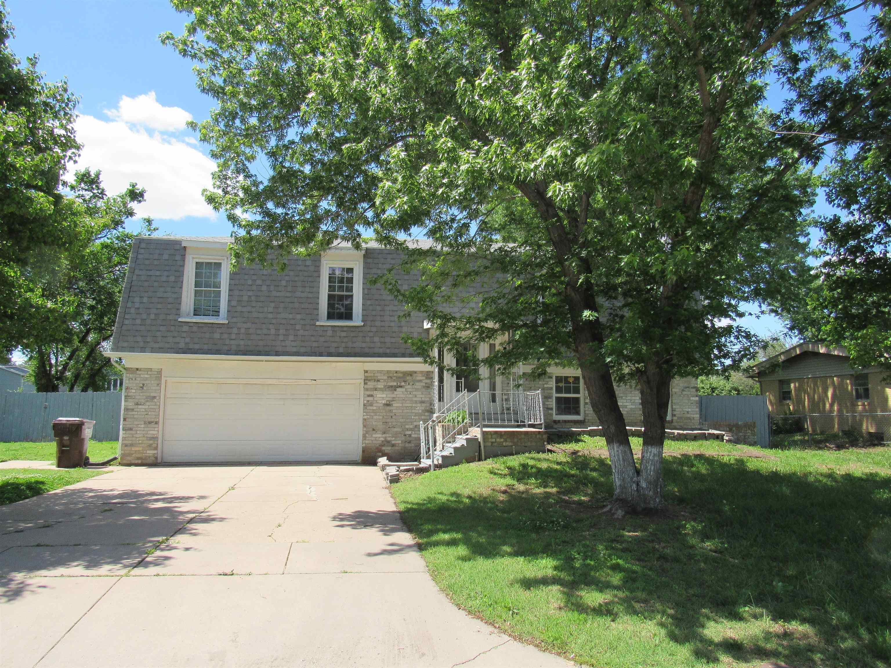 2861 Fairmount Ave Property Photo 1