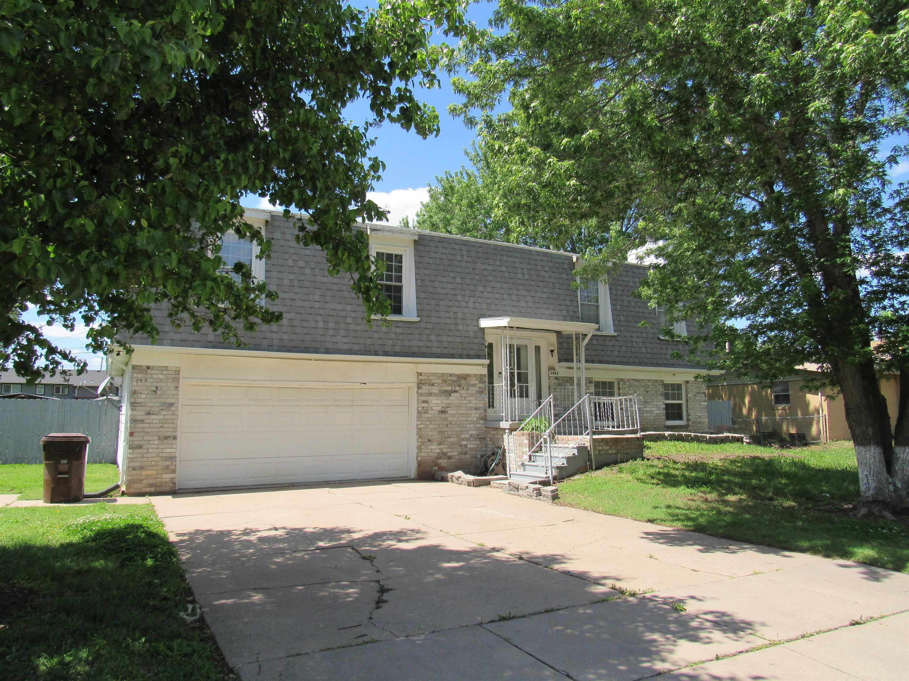 2861 Fairmount Ave Property Photo 2