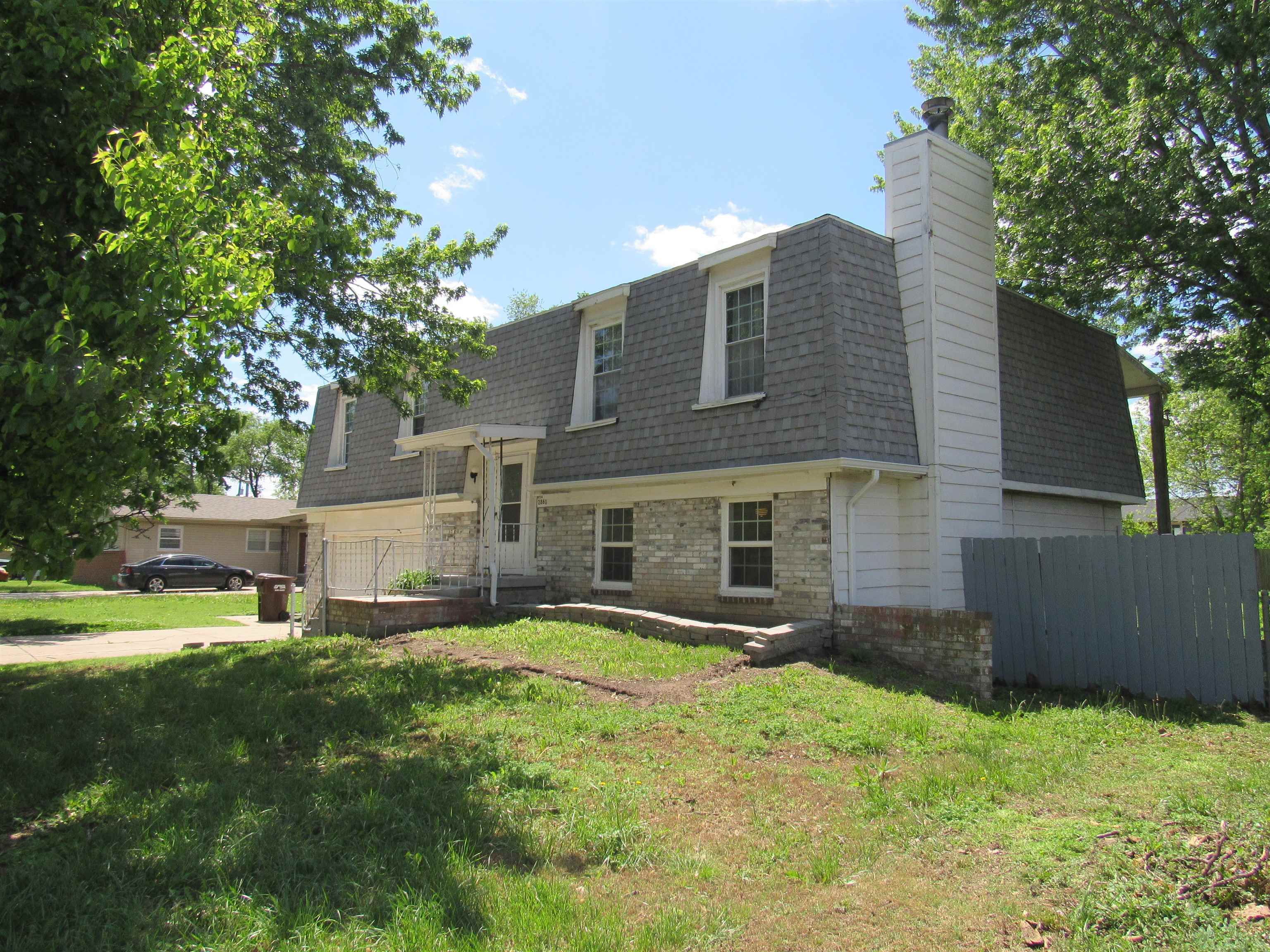 2861 Fairmount Ave Property Photo 3