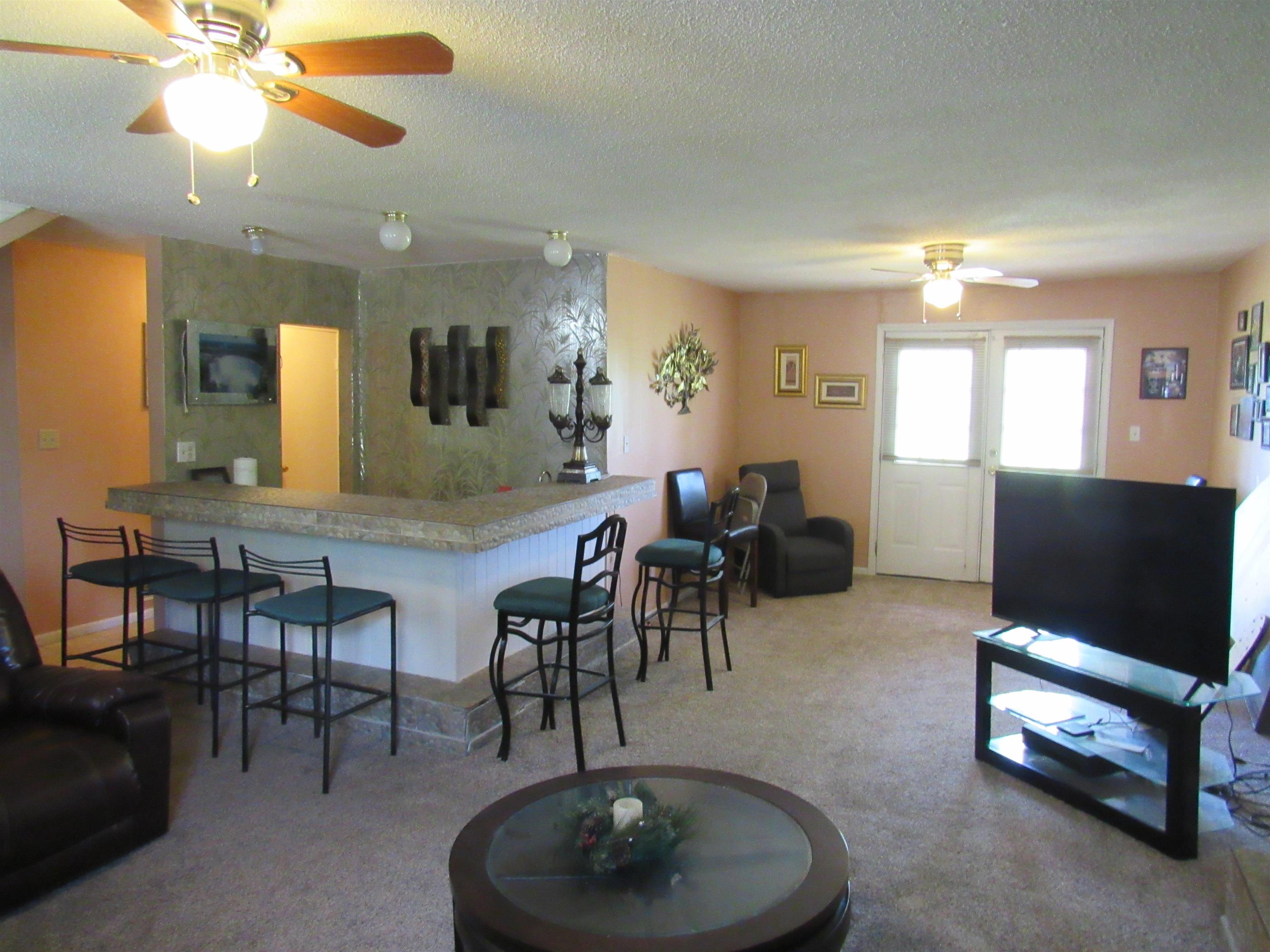 2861 Fairmount Ave Property Photo 11