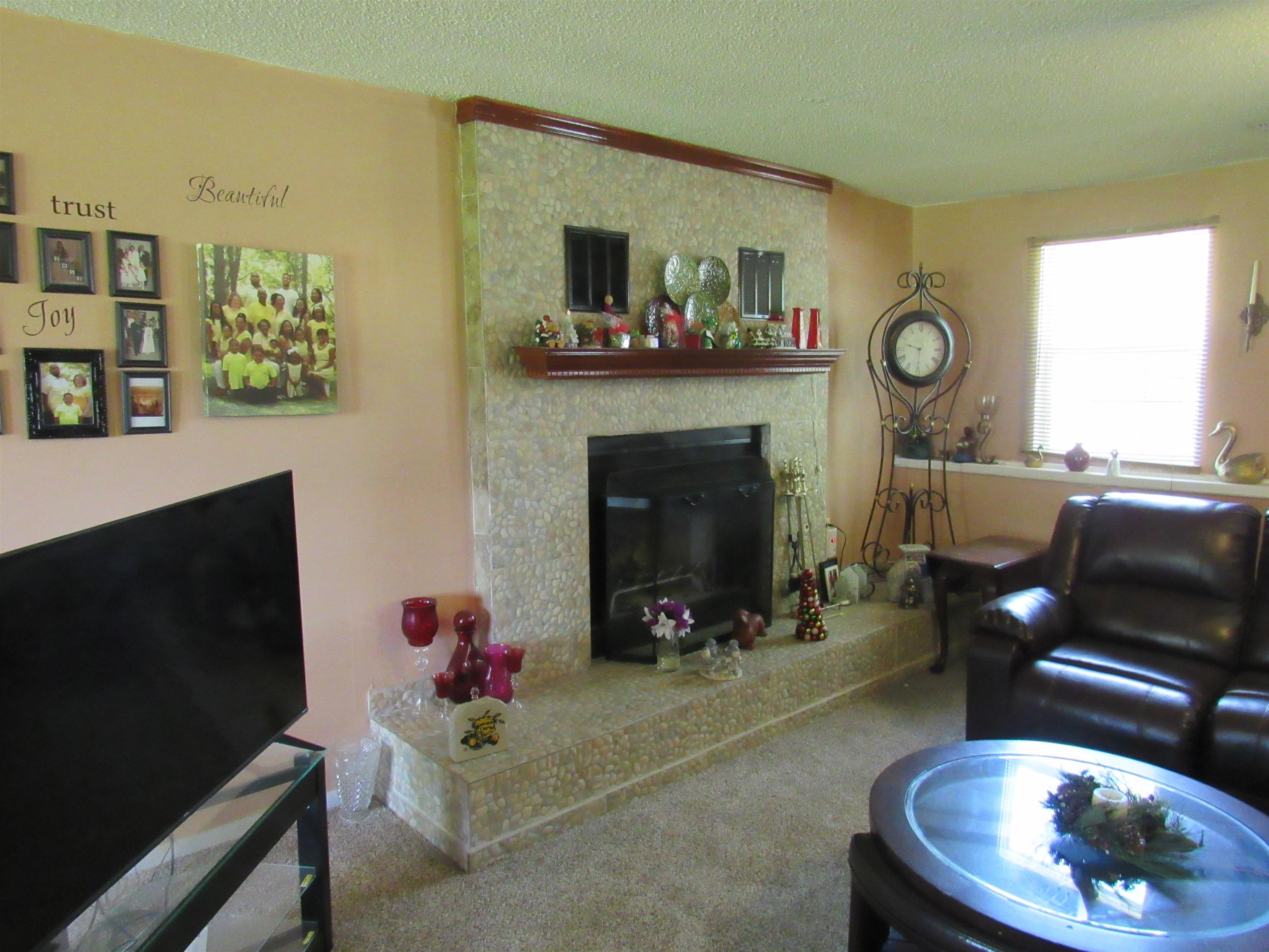 2861 Fairmount Ave Property Photo 12