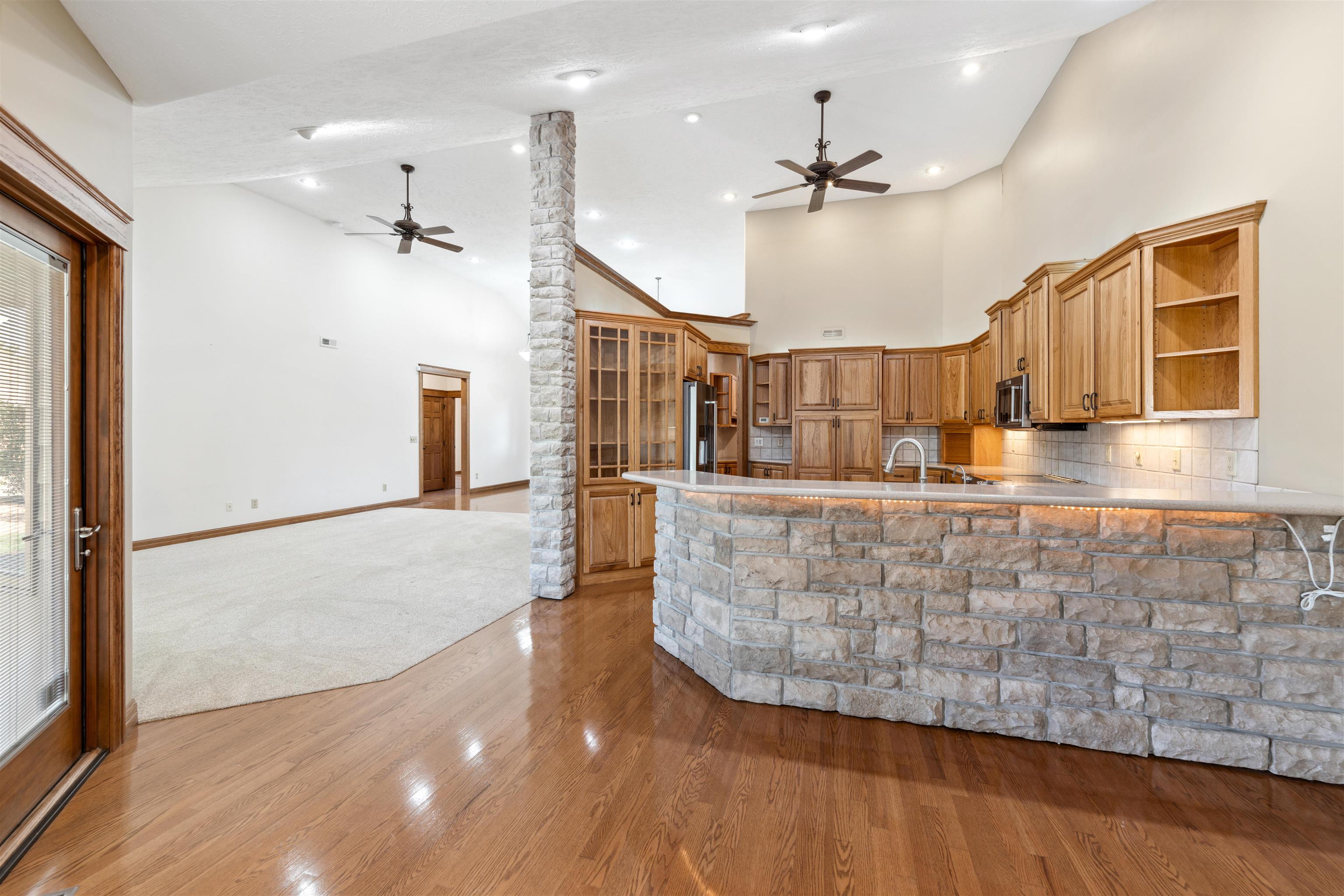 2502 Maclean Cir. Property Photo 7