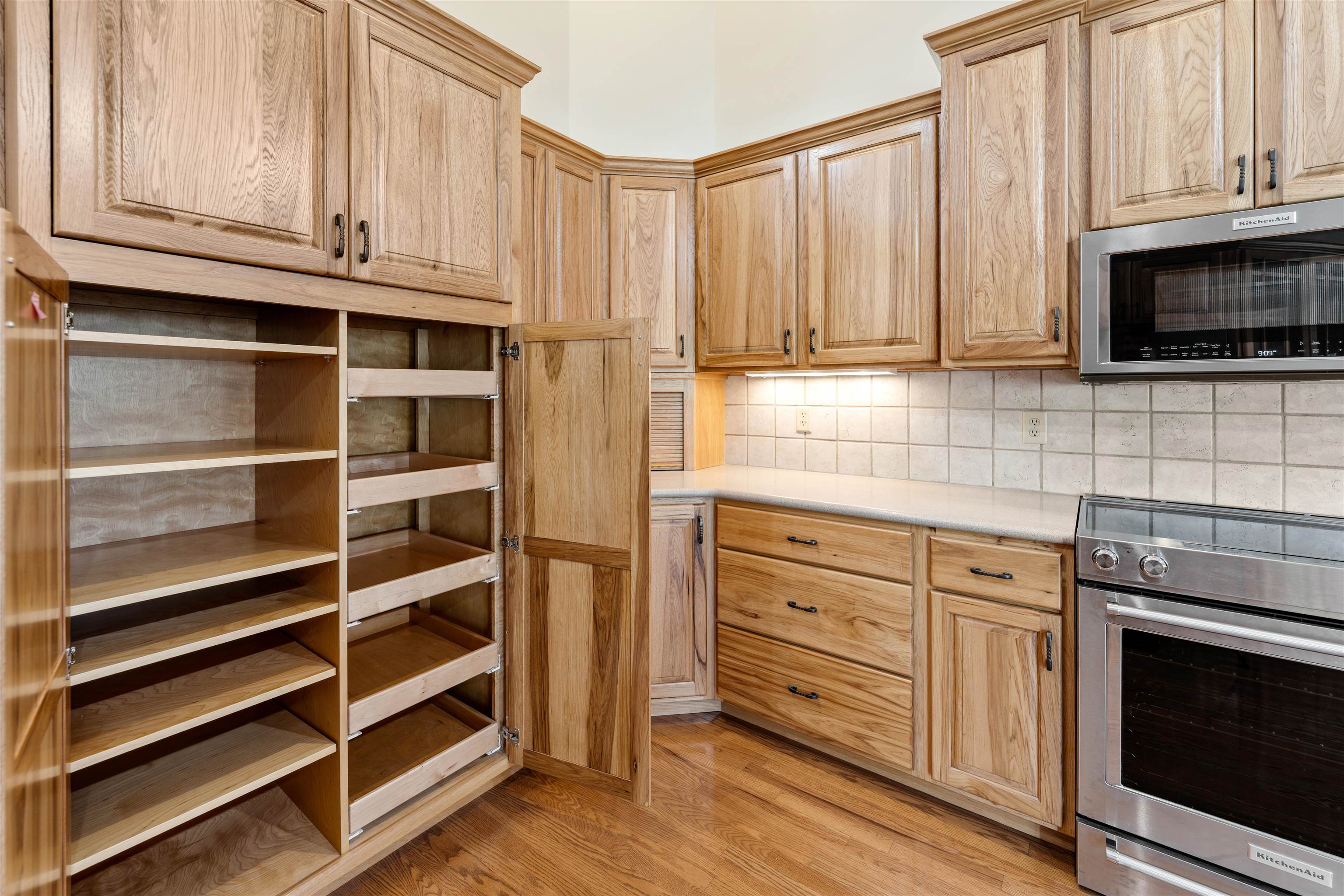 2502 Maclean Cir. Property Photo 11