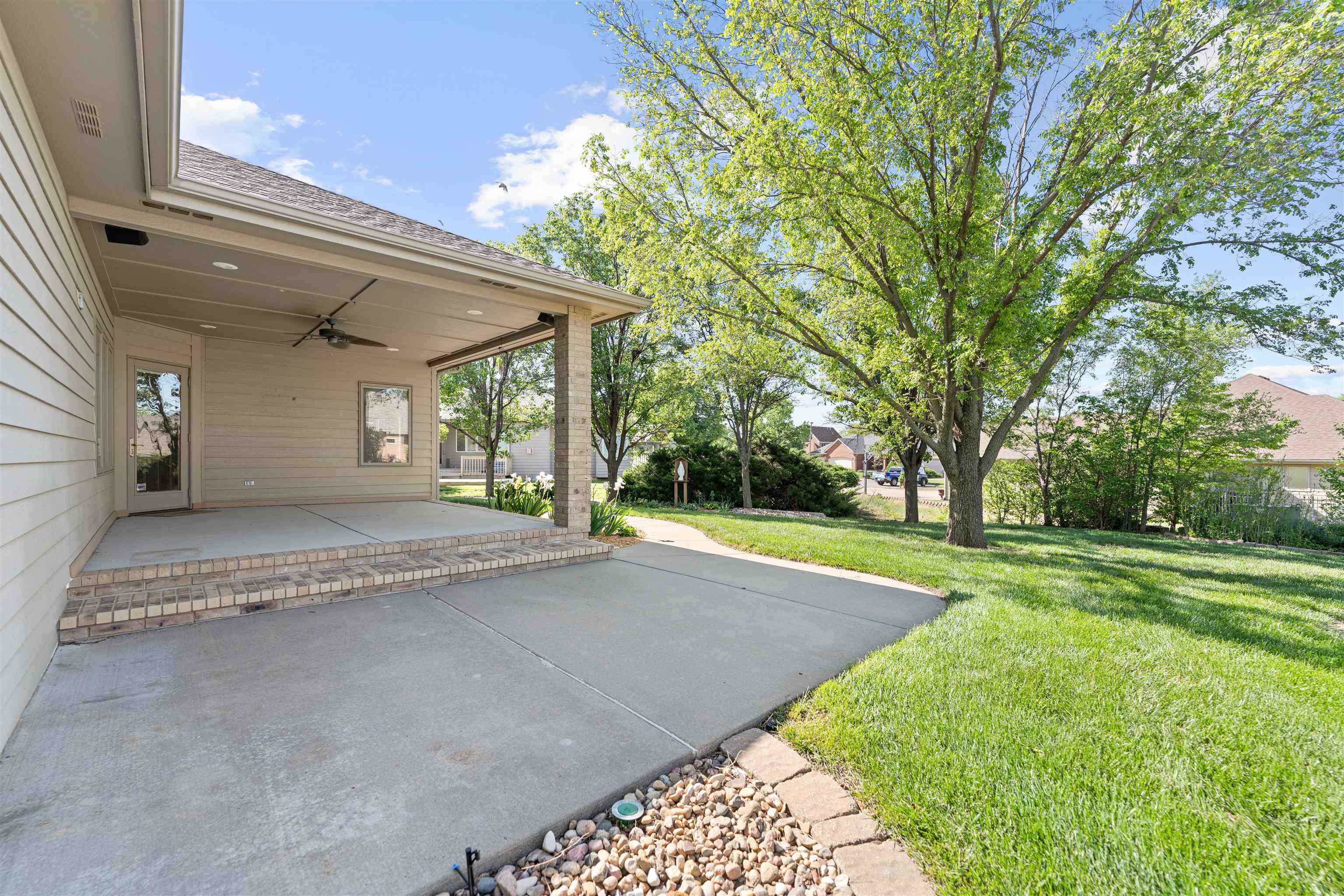 2502 Maclean Cir. Property Photo 27