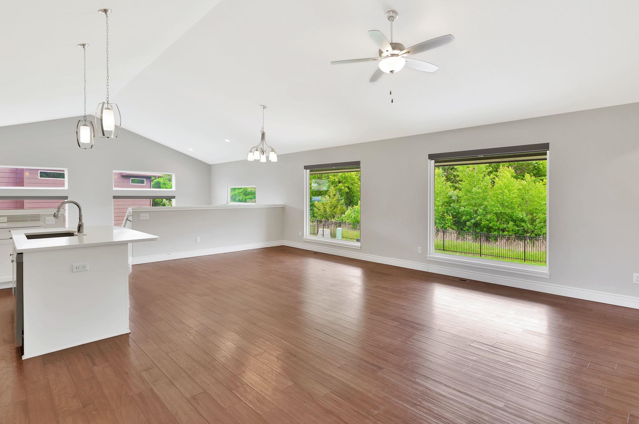 2829 E Mantane Circle Property Photo 4