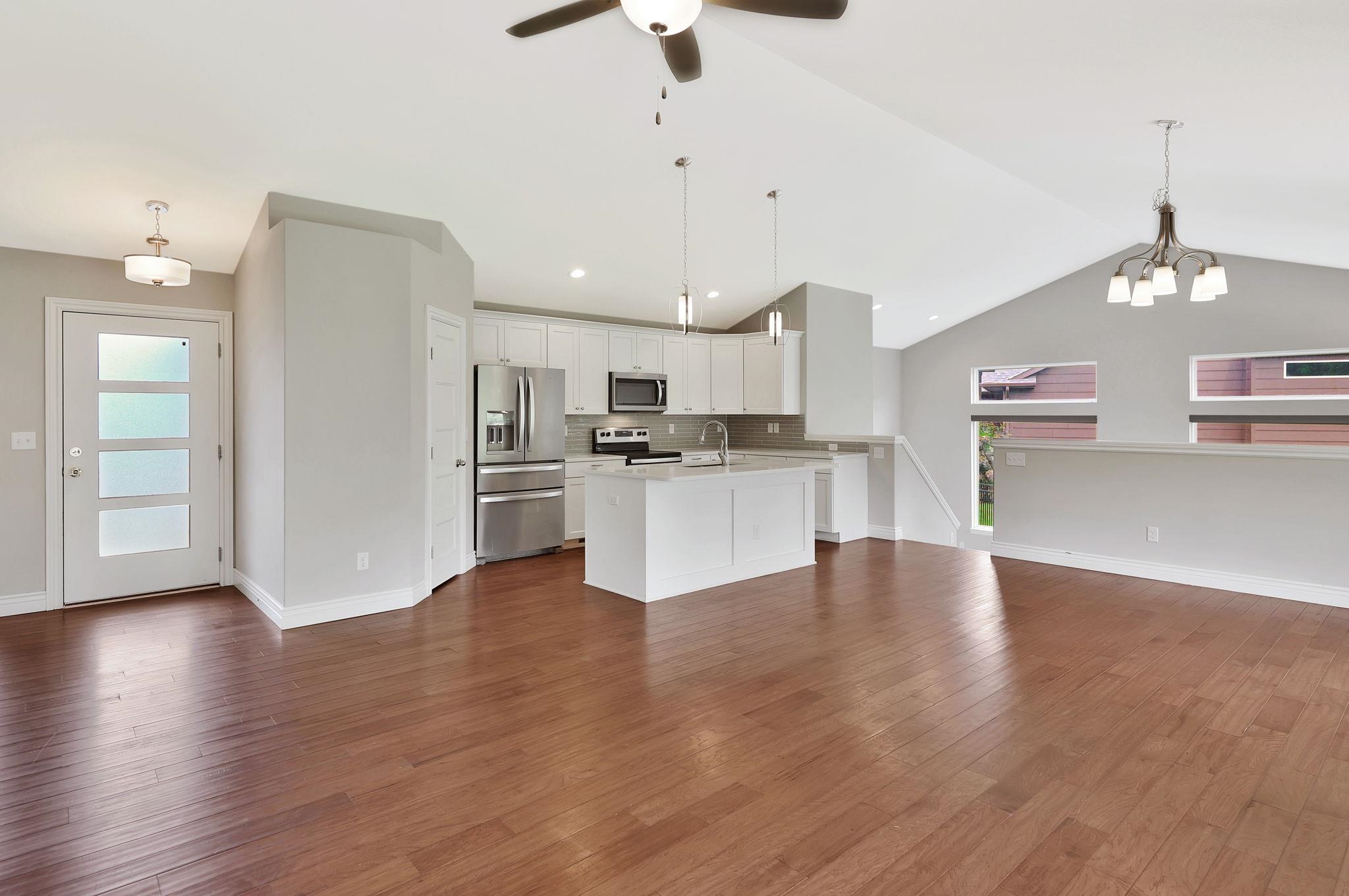 2829 E Mantane Circle Property Photo 5