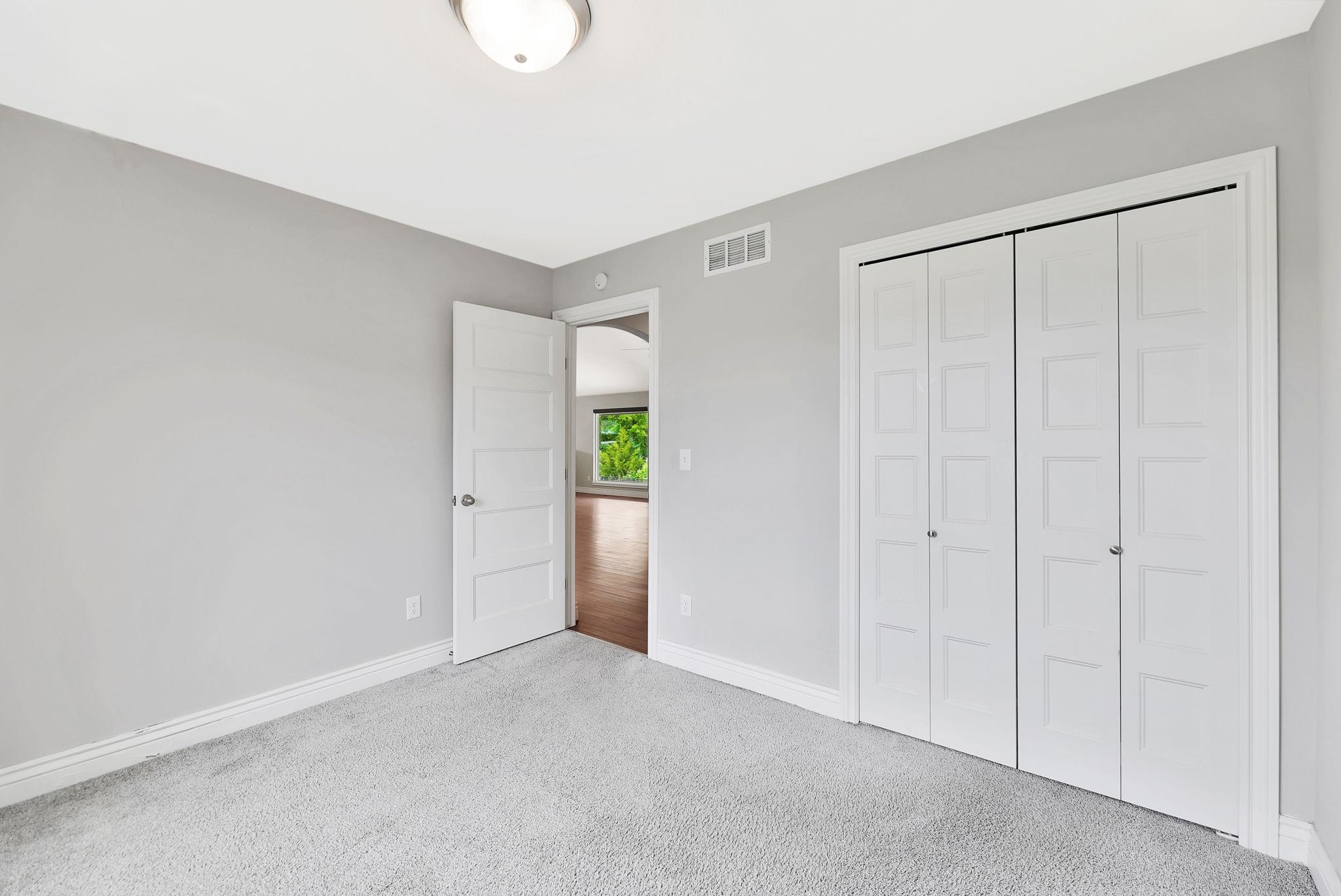 2829 E Mantane Circle Property Photo 18
