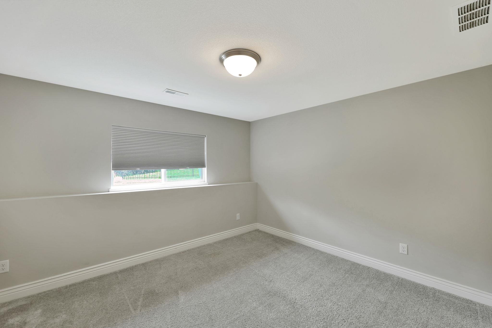 2829 E Mantane Circle Property Photo 28