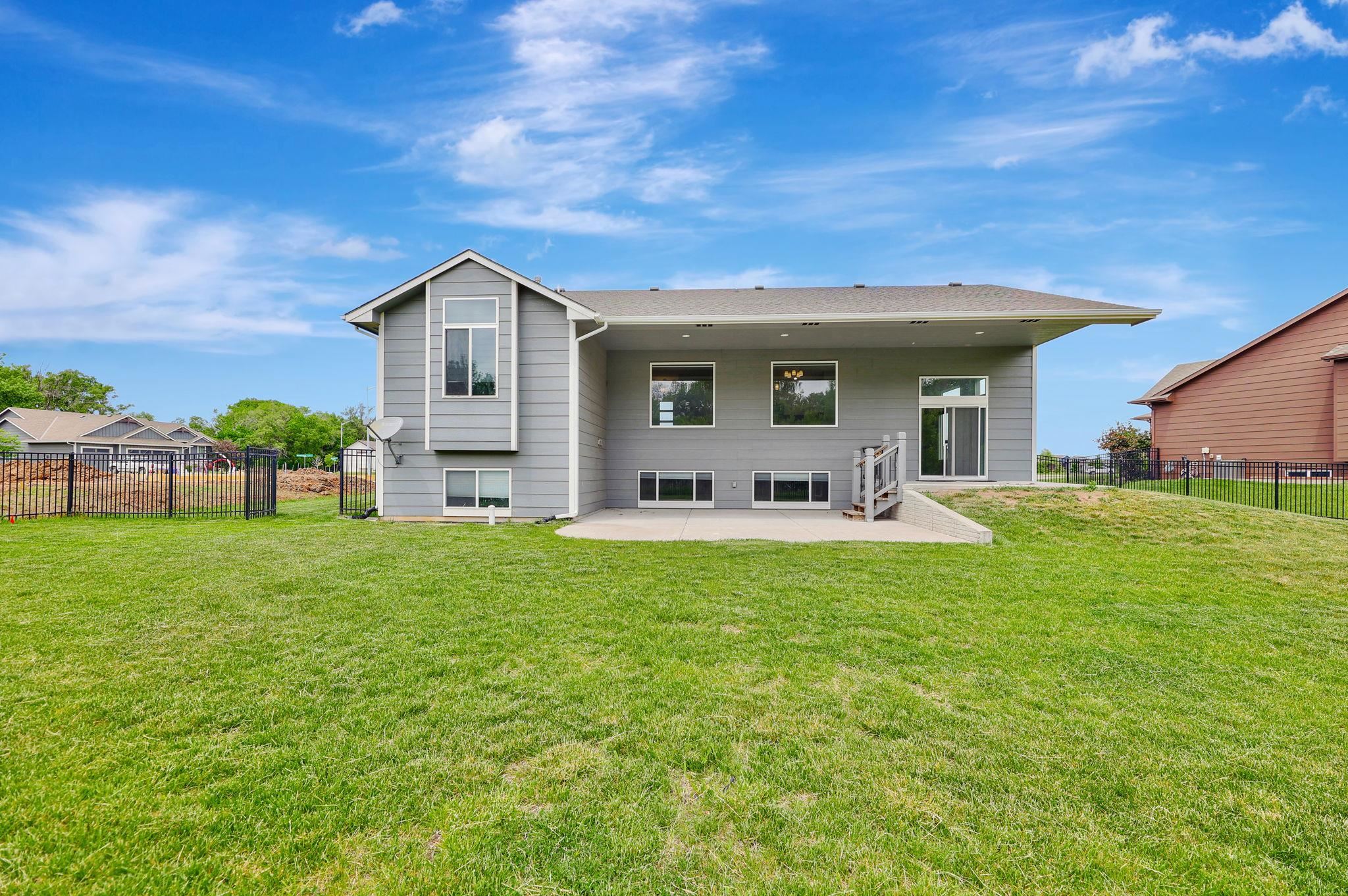 2829 E Mantane Circle Property Photo 30