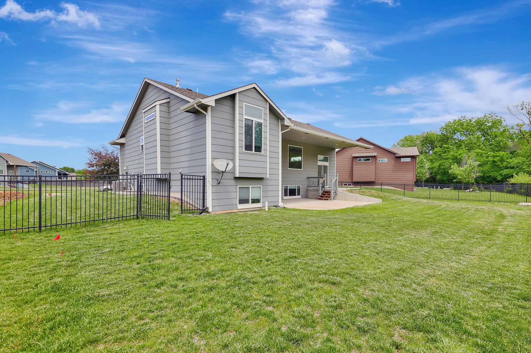 2829 E Mantane Circle Property Photo 33