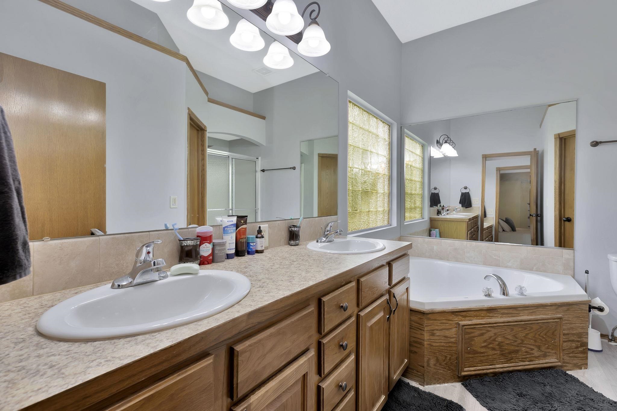 2528 N Fieldstone St Property Photo 20