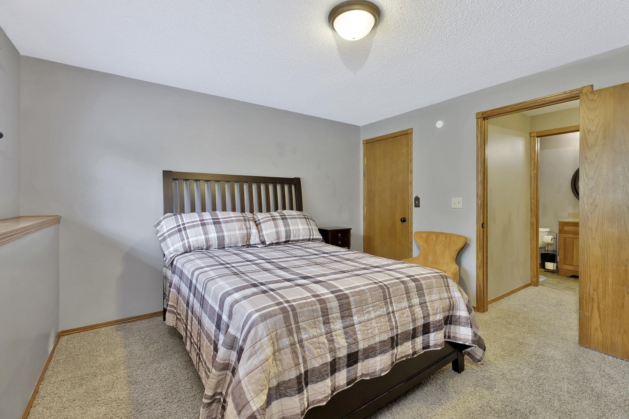 2528 N Fieldstone St Property Photo 29