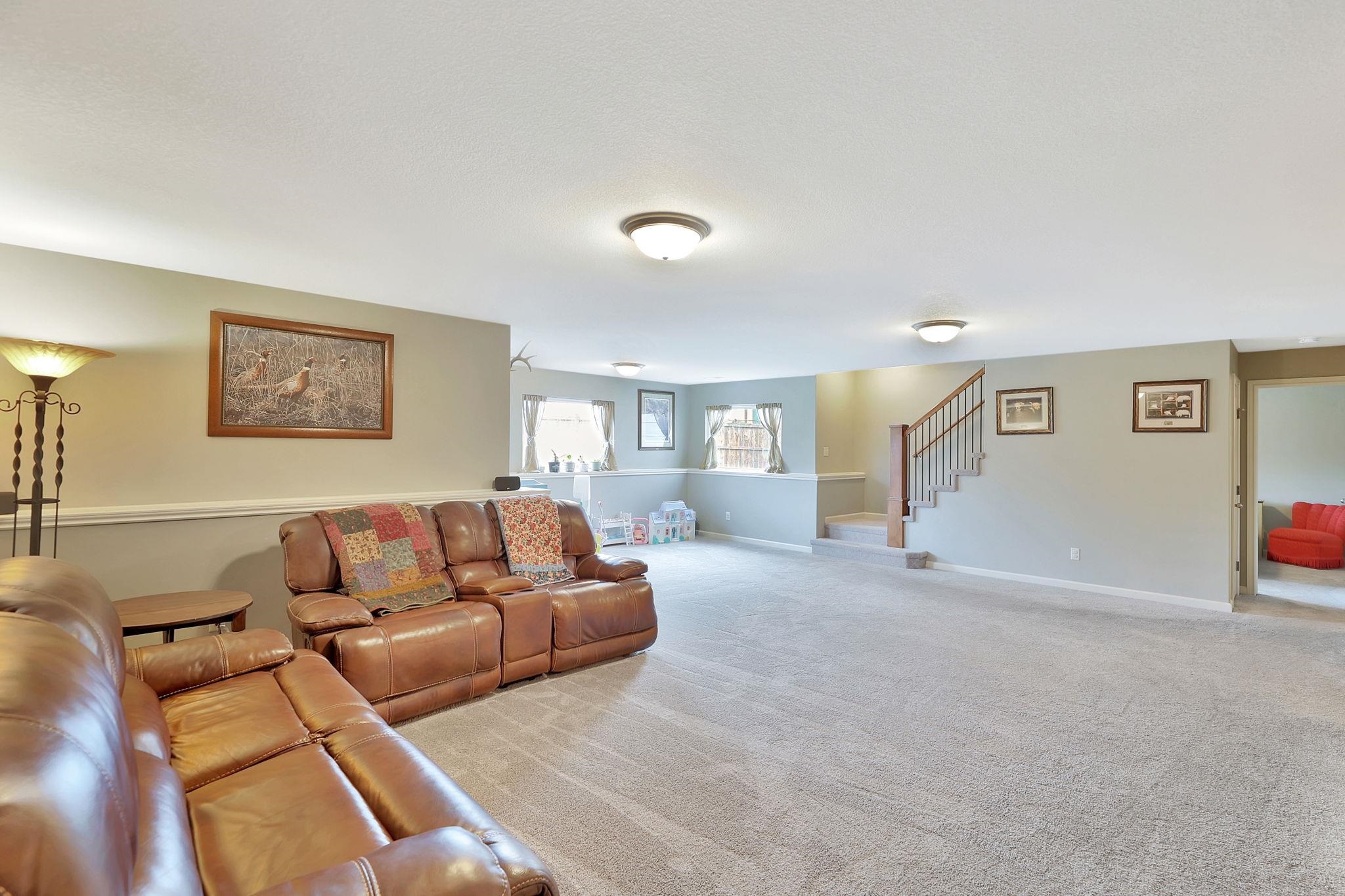 1240 N Countrywalk Ct Property Photo 21