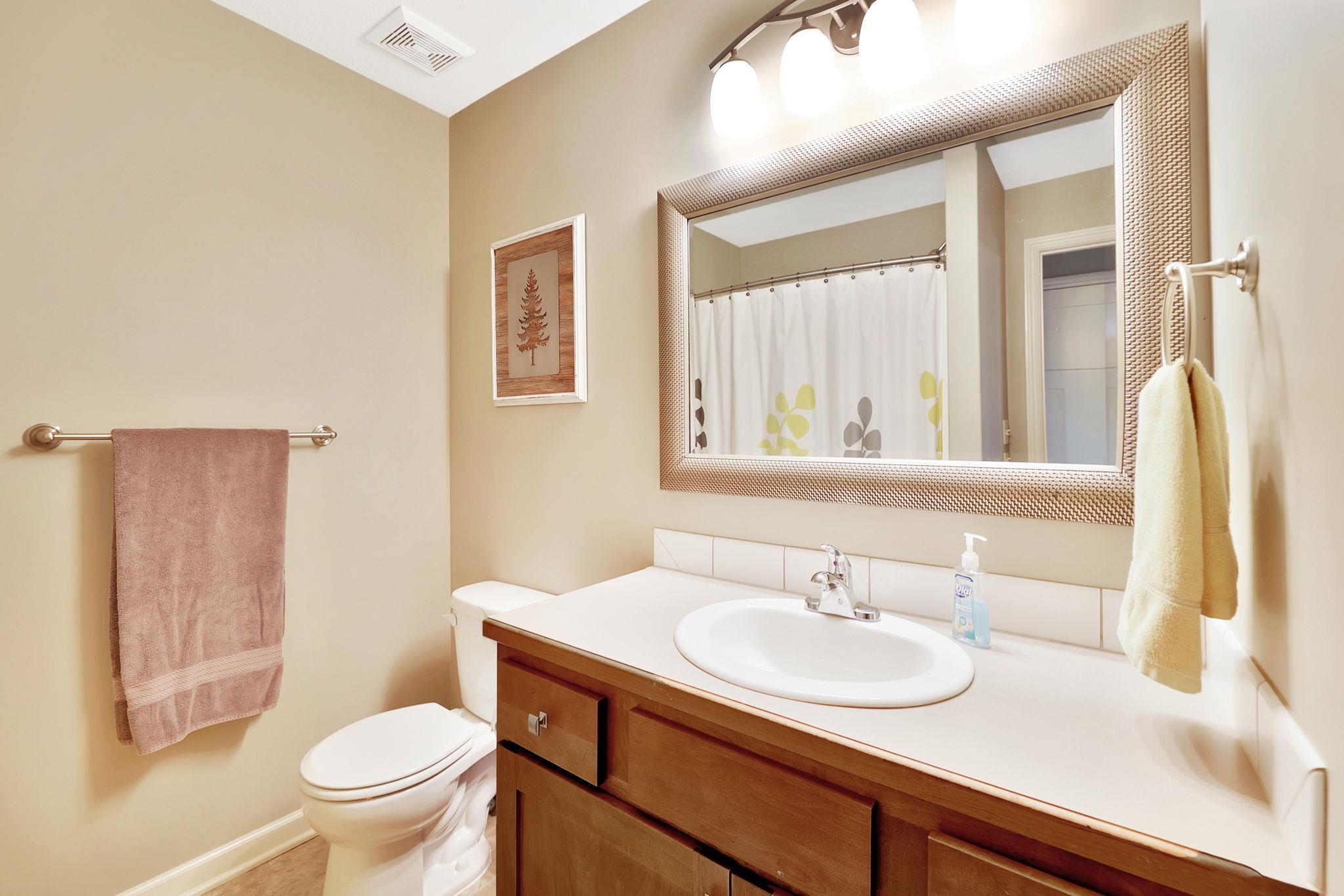 1240 N Countrywalk Ct Property Photo 24