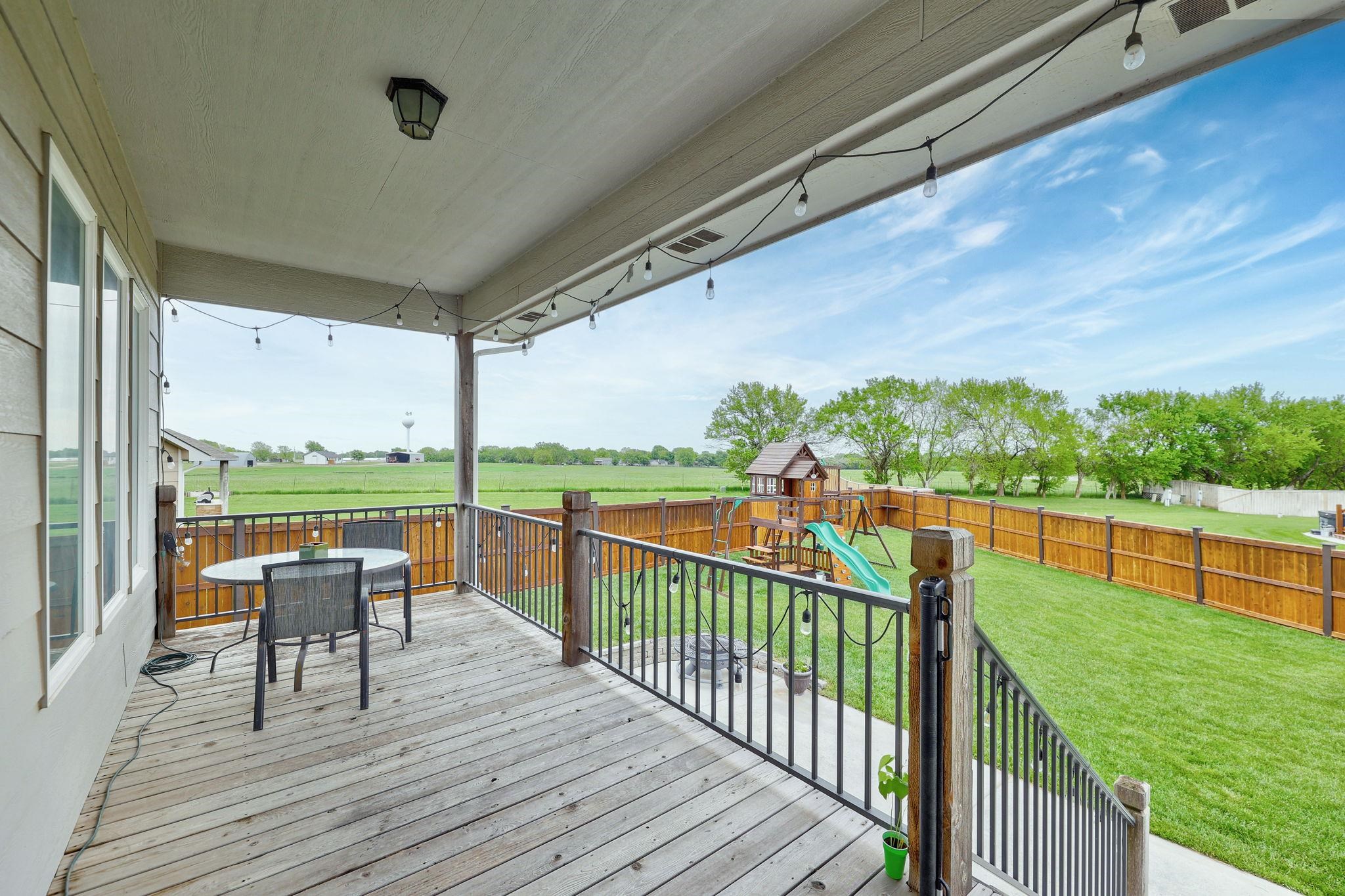1240 N Countrywalk Ct Property Photo 27