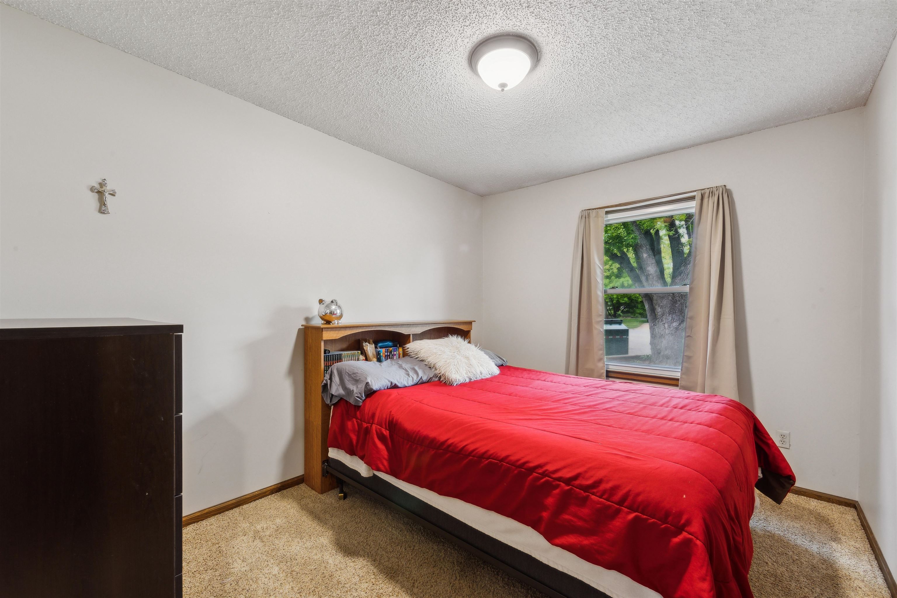 6 Adams Pl Property Photo 15