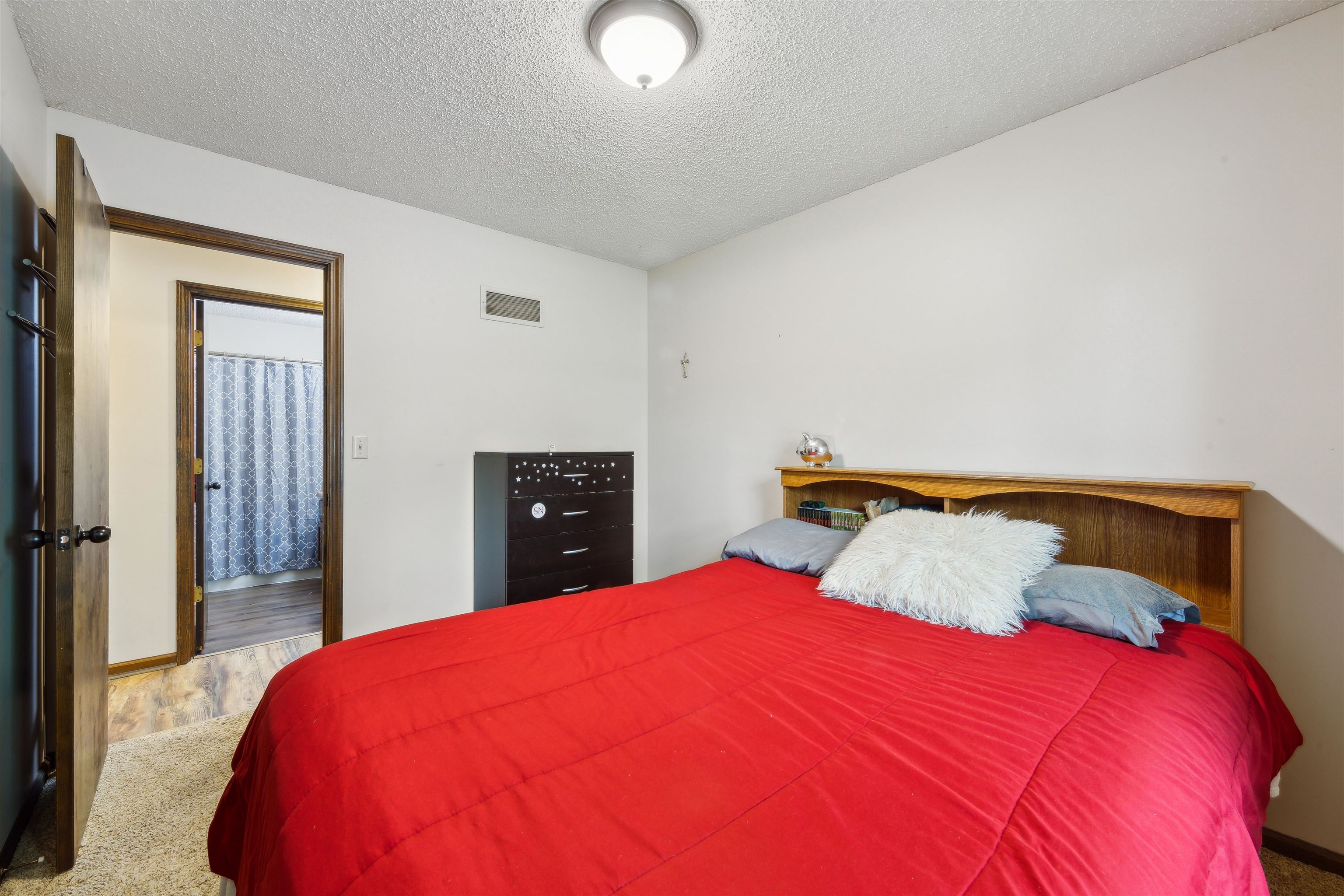 6 Adams Pl Property Photo 16