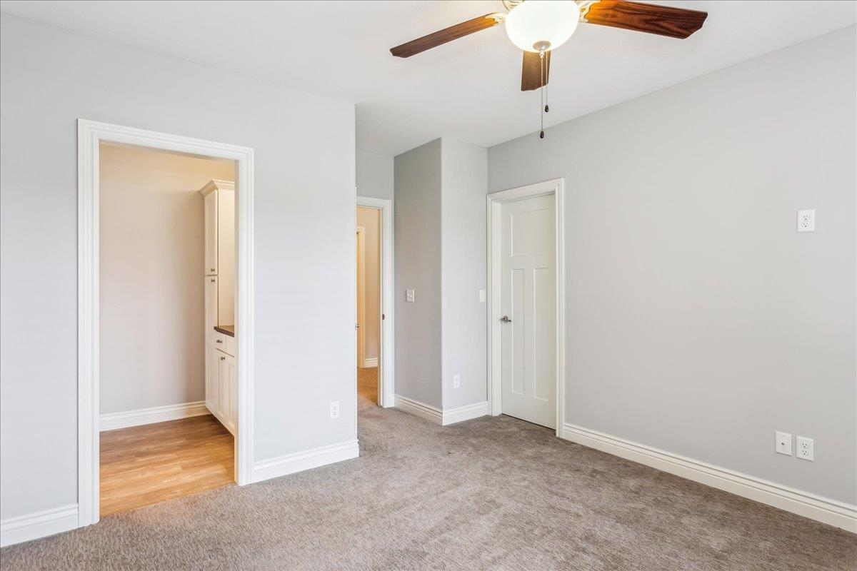 2566 N Paradise St Property Photo 26