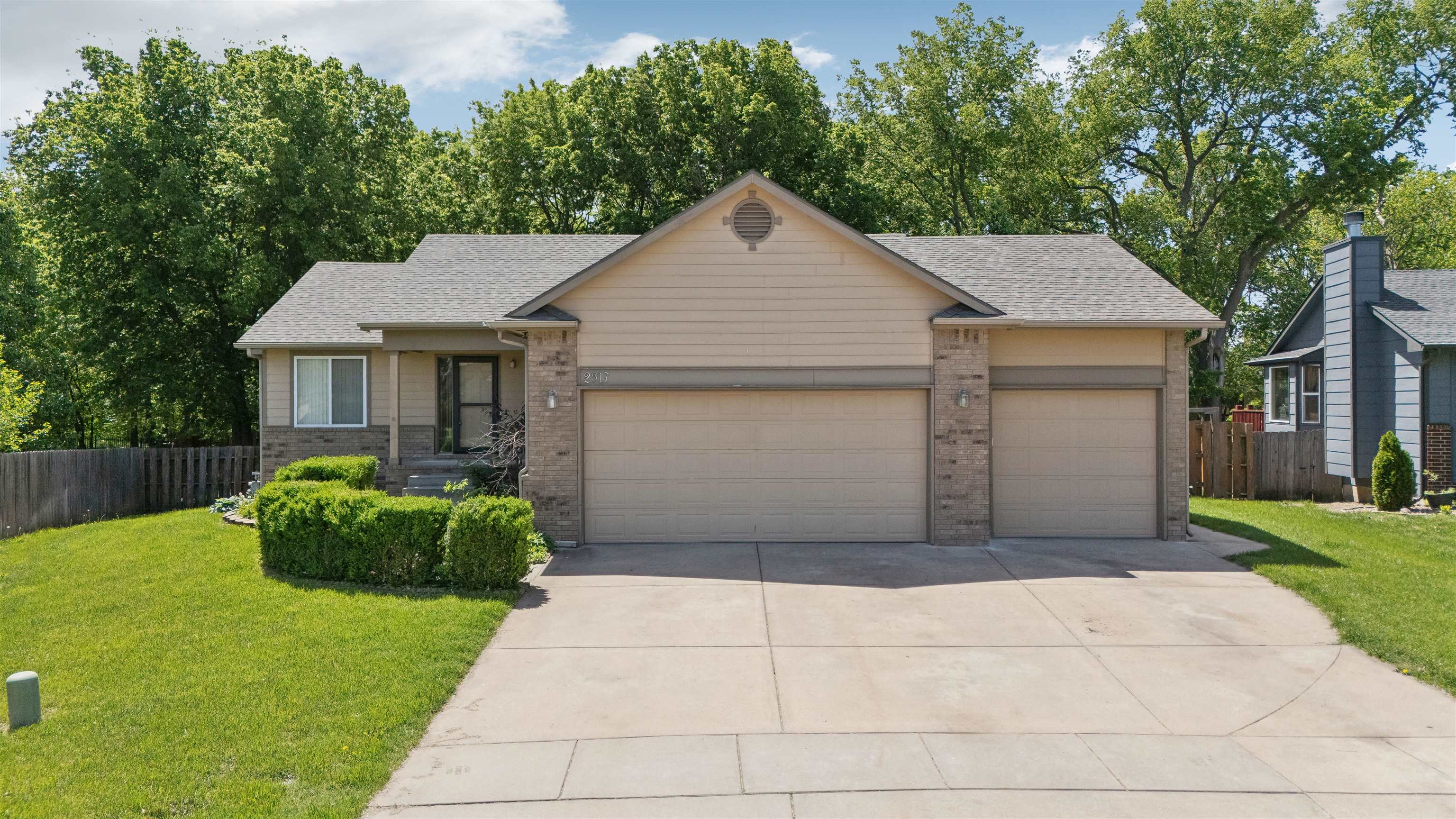 Picture of 2917 E Lanners Cir