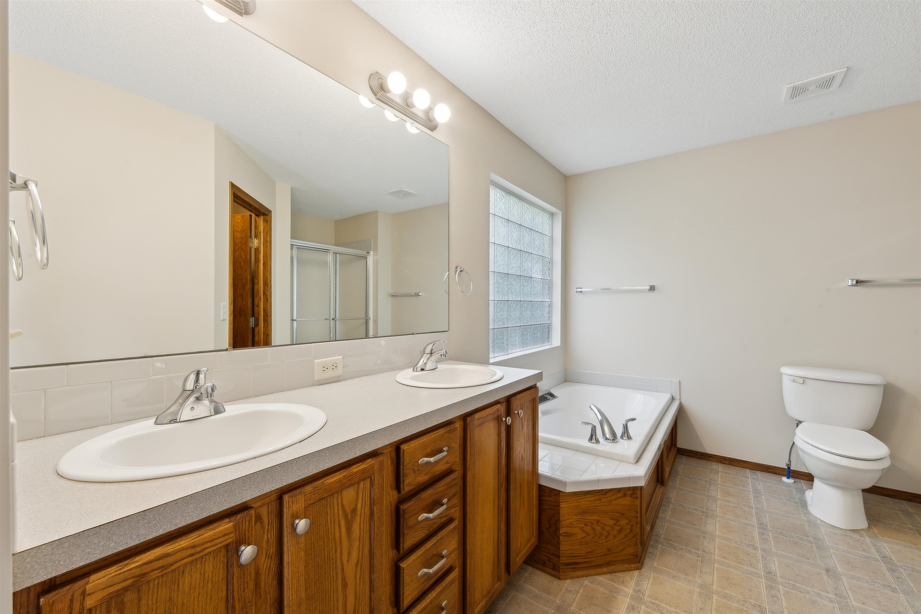 2917 E Lanners Cir Property Photo 13