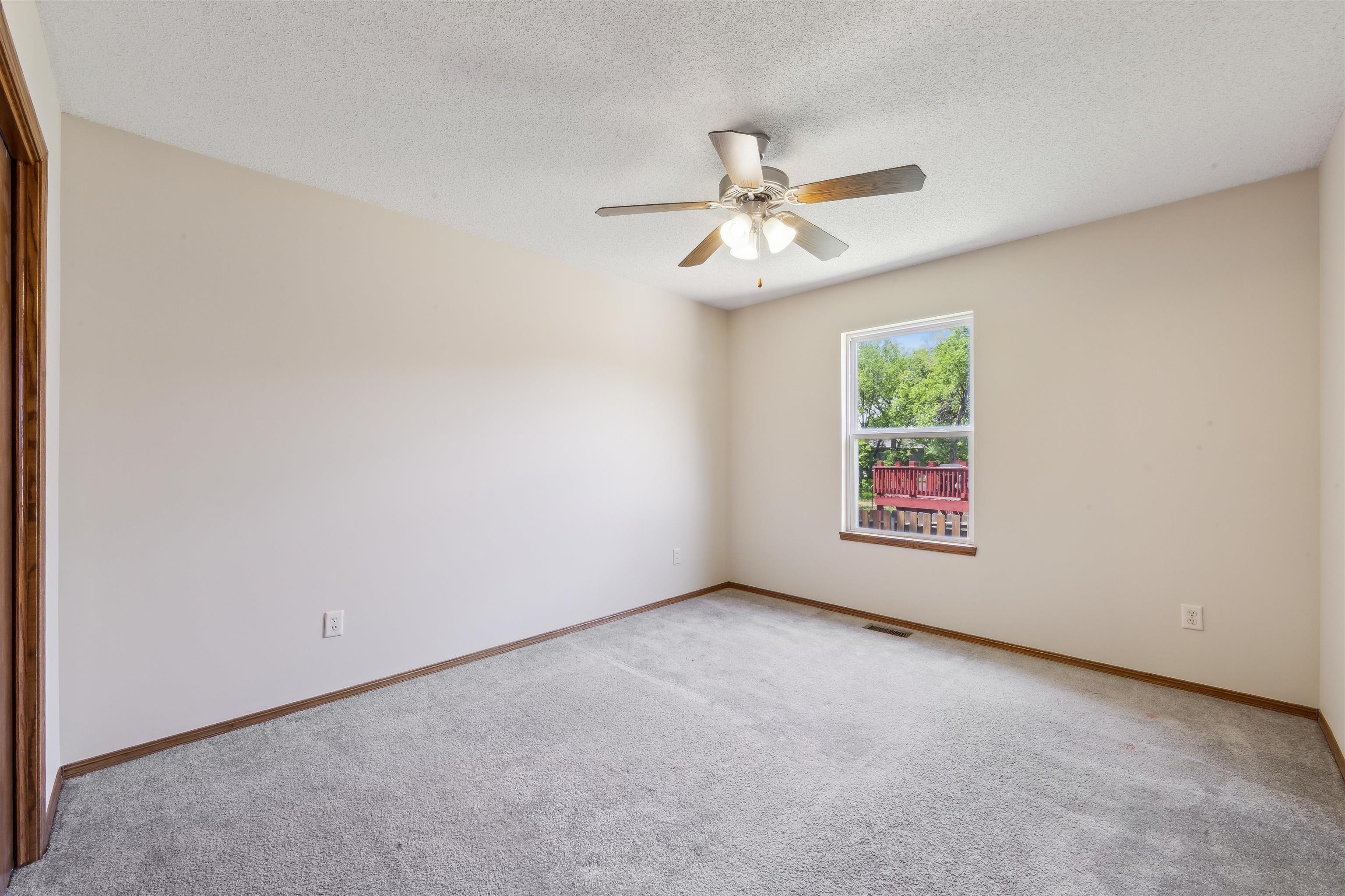 2917 E Lanners Cir Property Photo 16