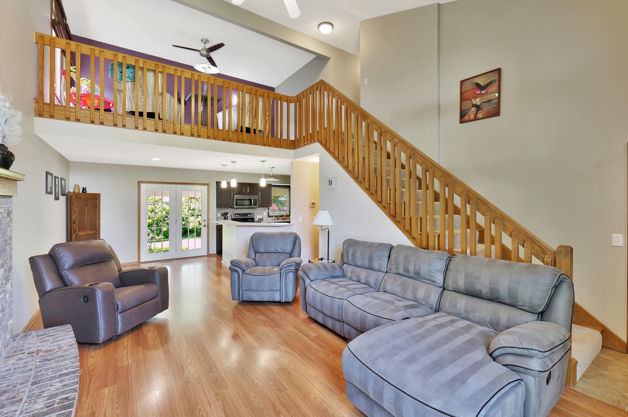 7771 W Harvest Ln Property Photo 3