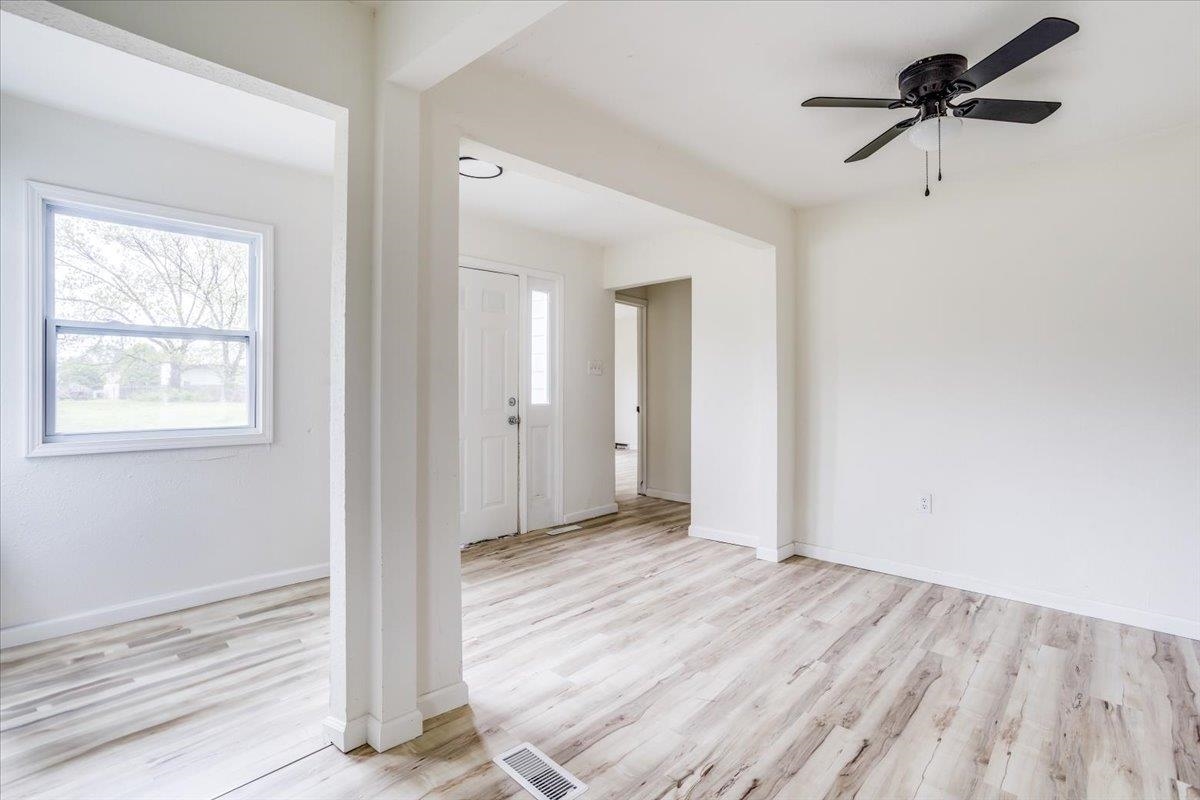 1451 N Pennsylvania Ave Property Photo 3