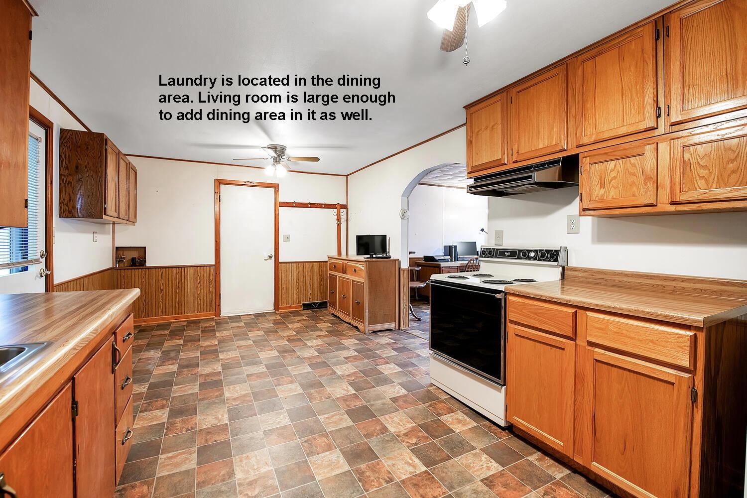 1729 Moyle St Property Photo 13