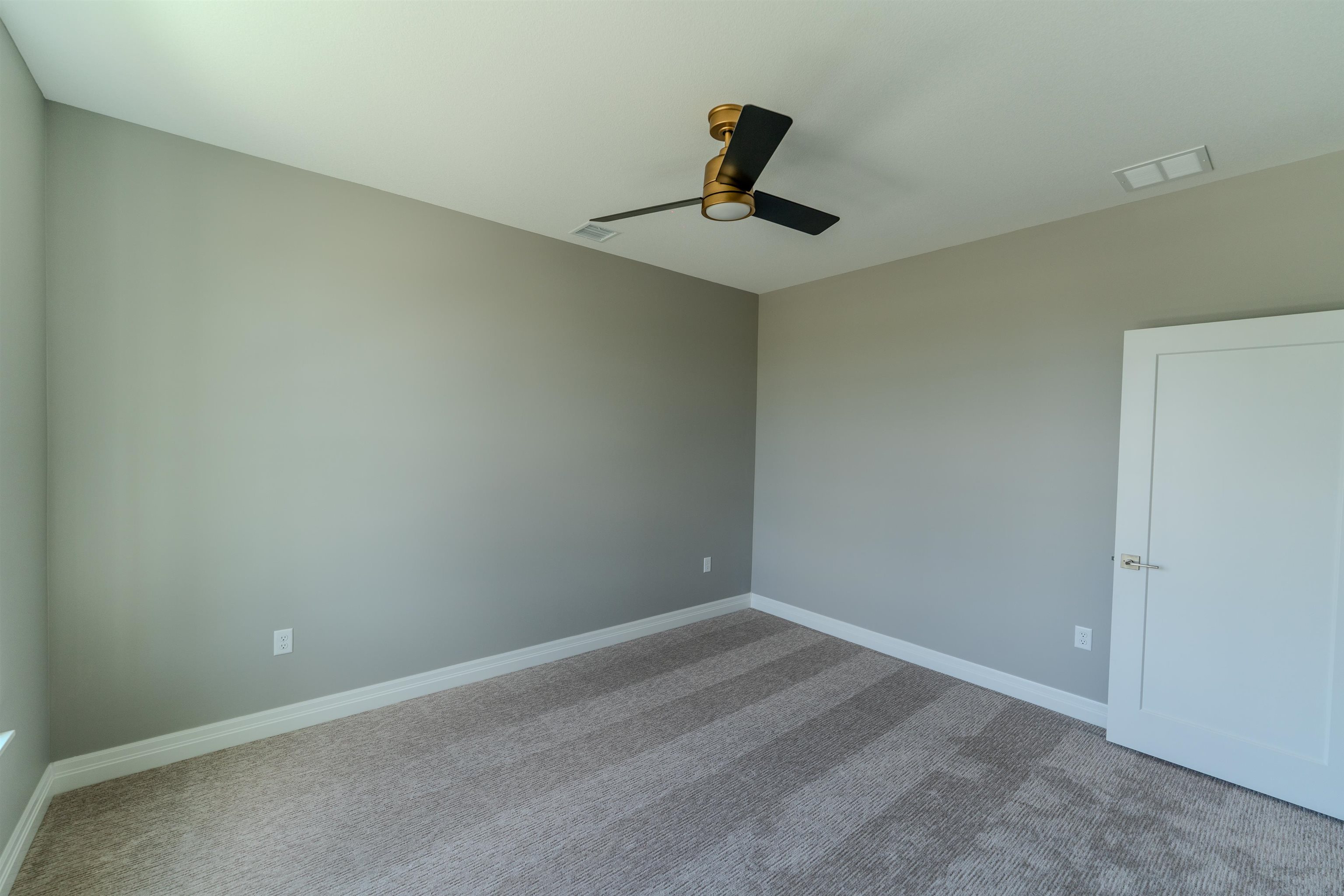 2718 W Shearwater St Property Photo 6