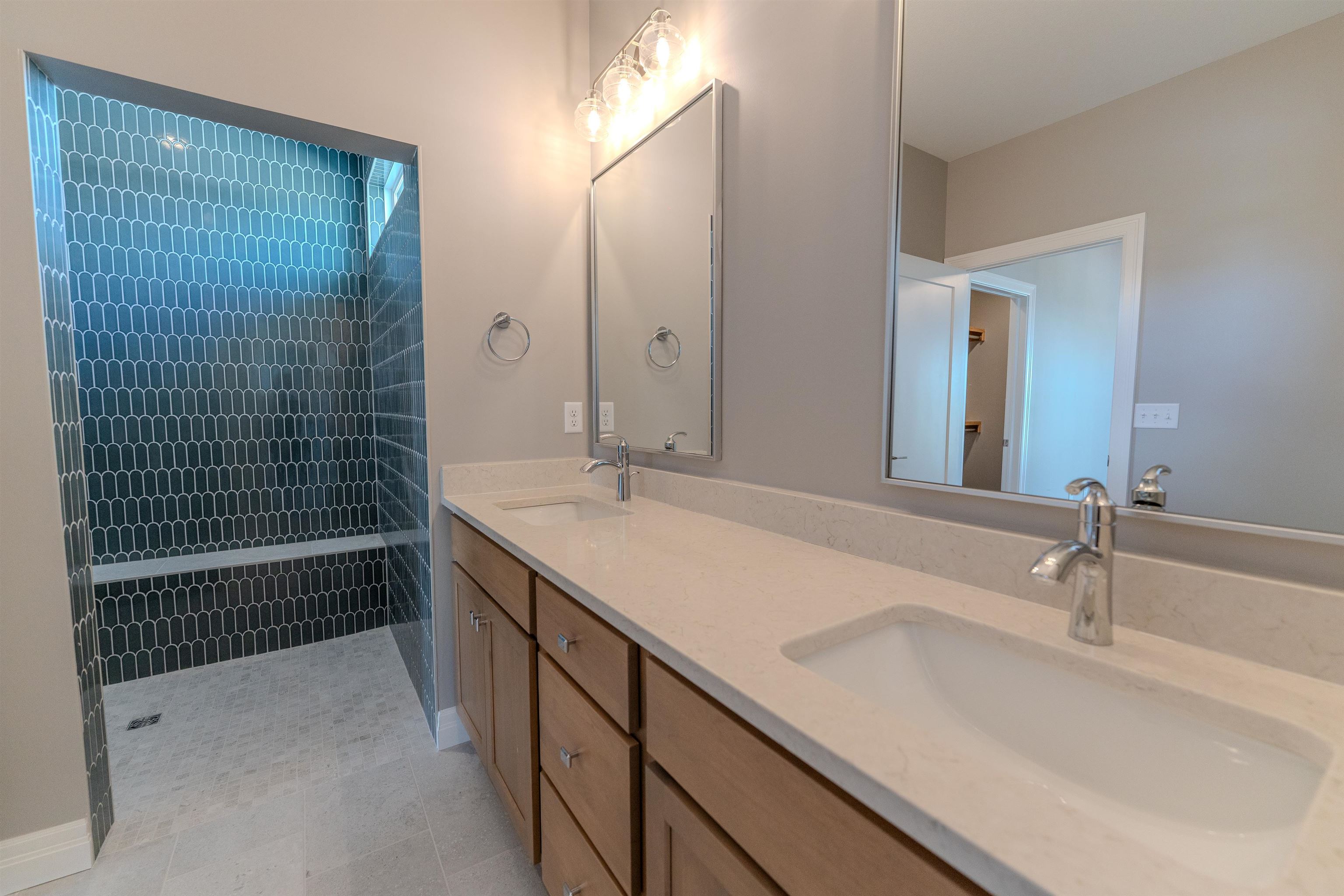 2718 W Shearwater St Property Photo 15