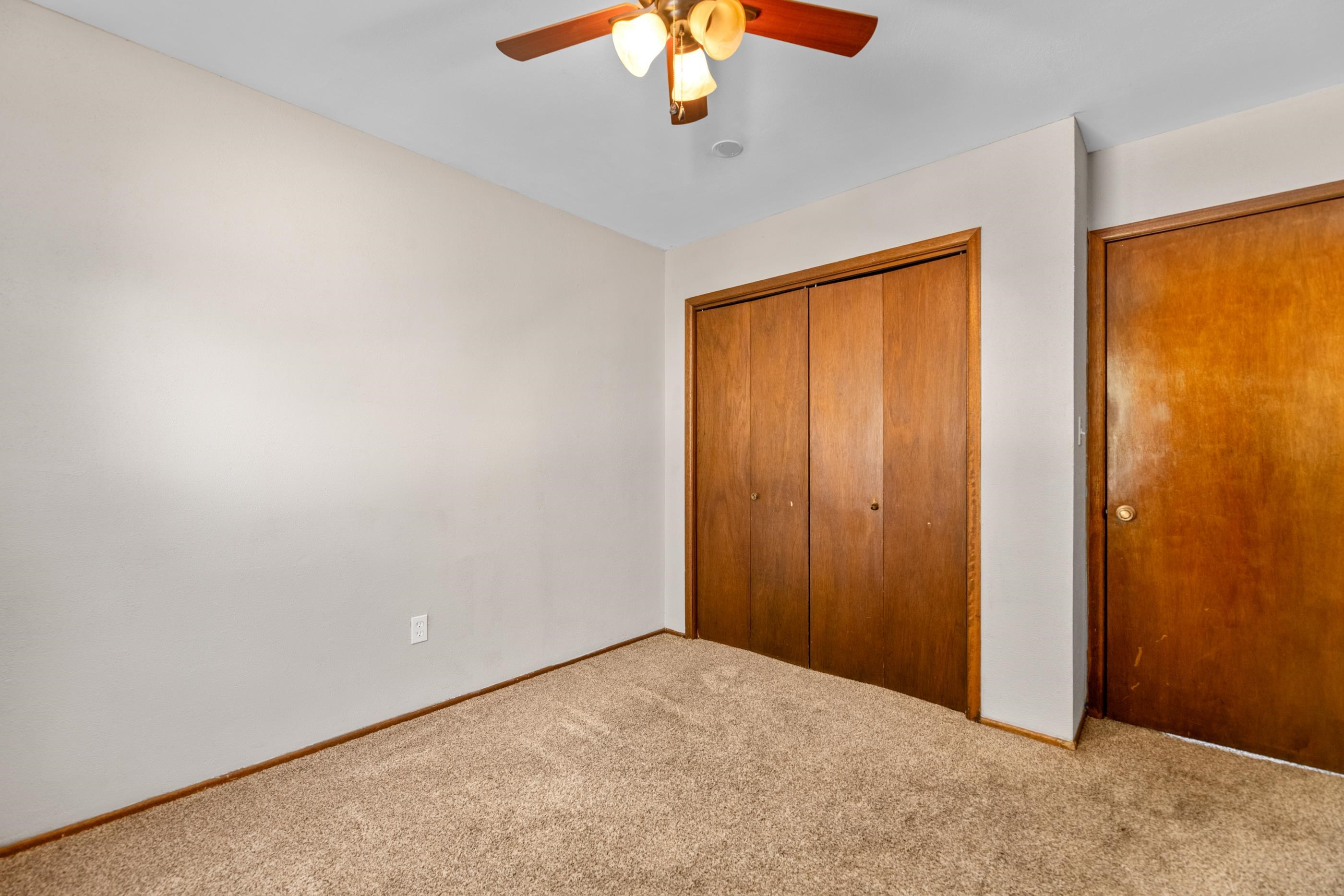 1111 N Peterson Ave Property Photo 10